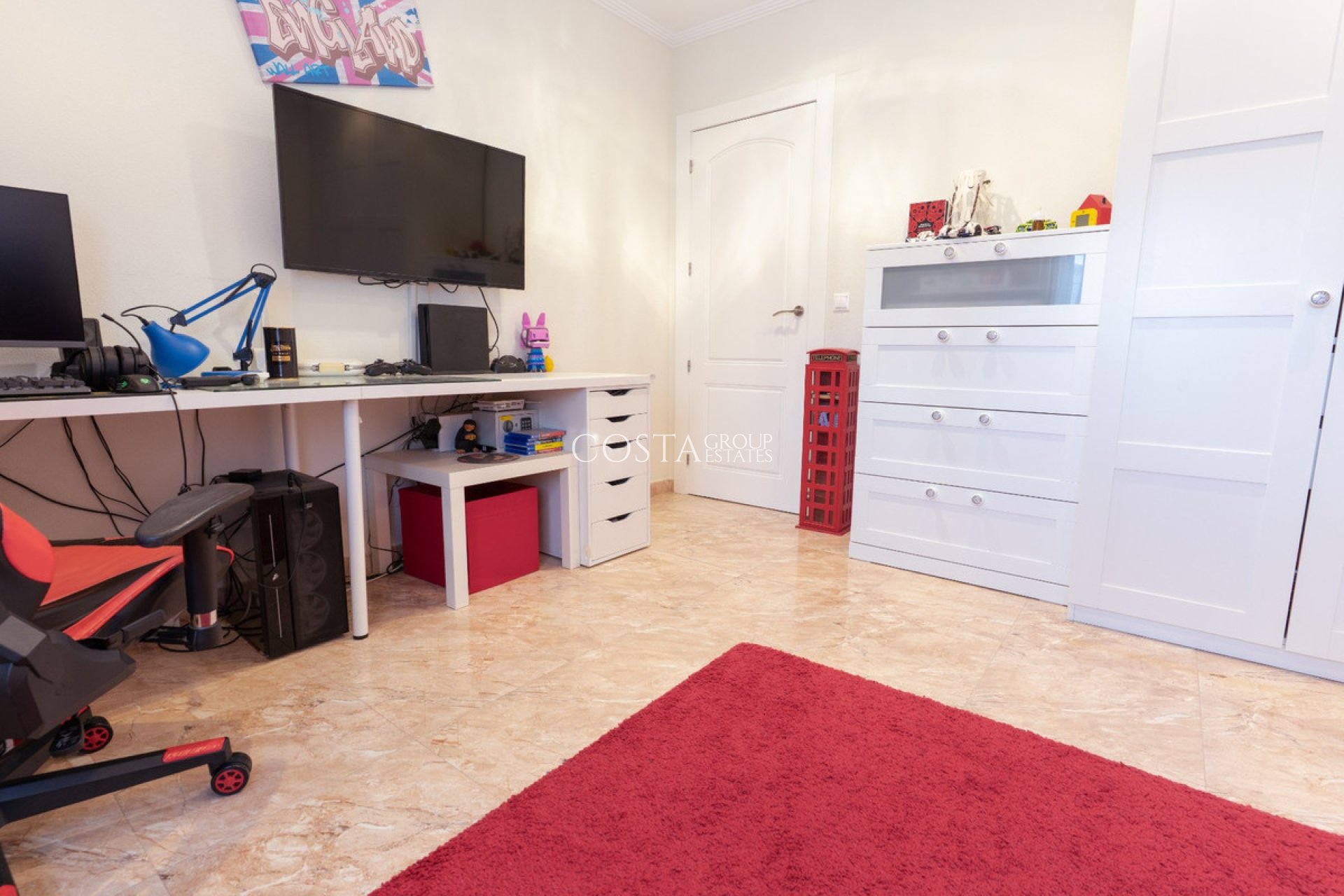 Resale - Villa -
Orihuela Costa - Los Balcones