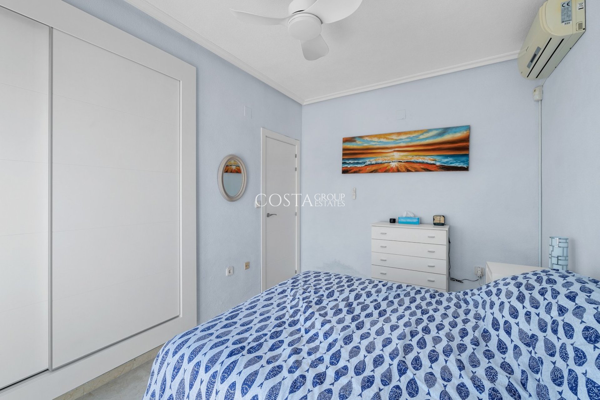 Resale - Villa -
Orihuela Costa - Los Dolses