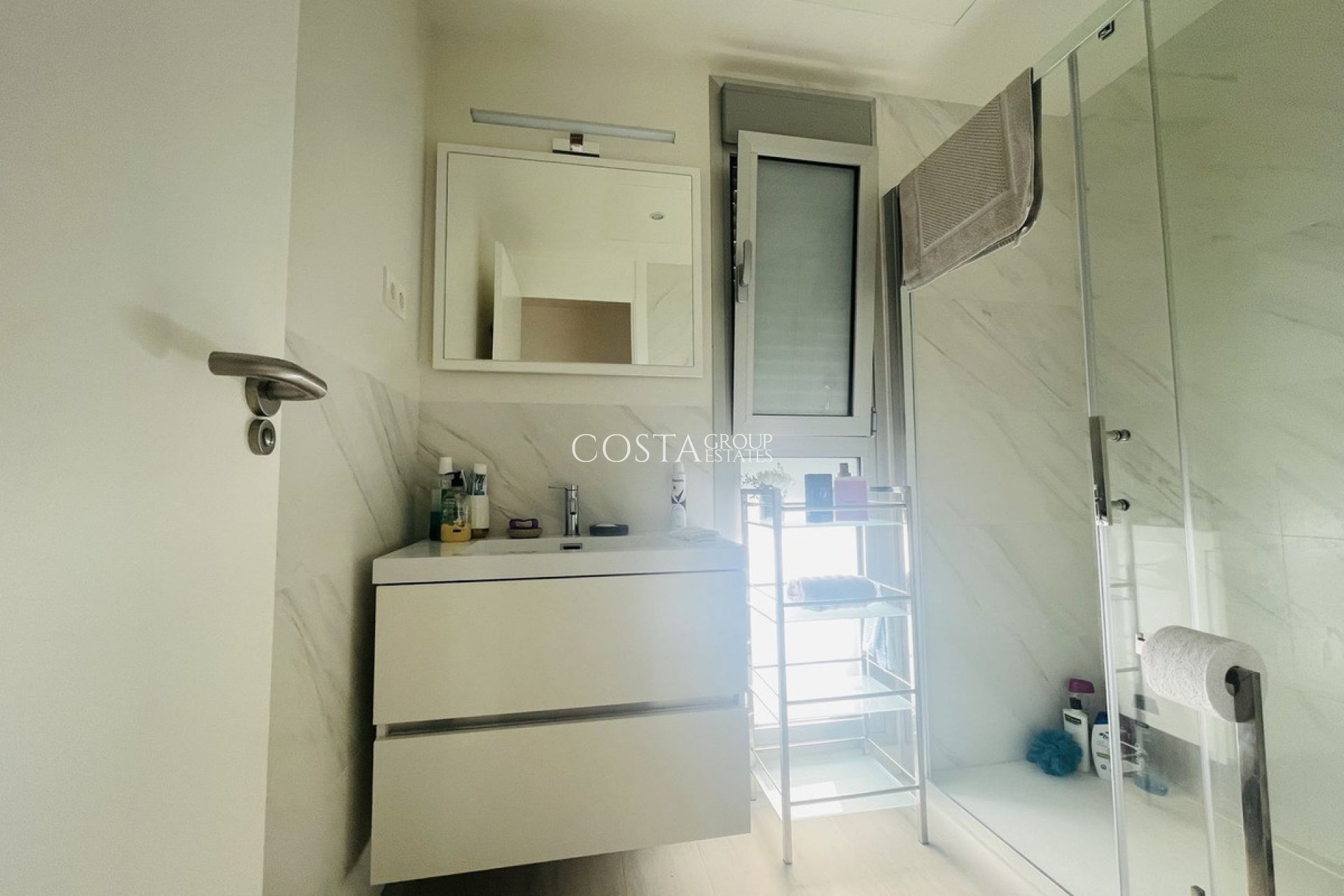 Resale - Villa -
Orihuela Costa - Los Dolses