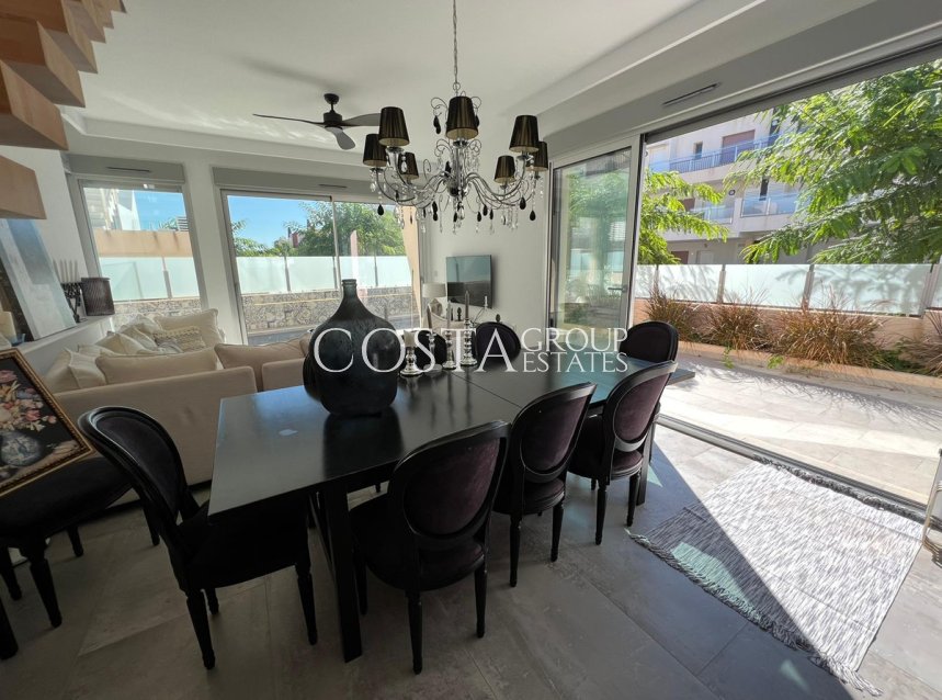 Resale - Villa -
Orihuela Costa - Mil Palmeras