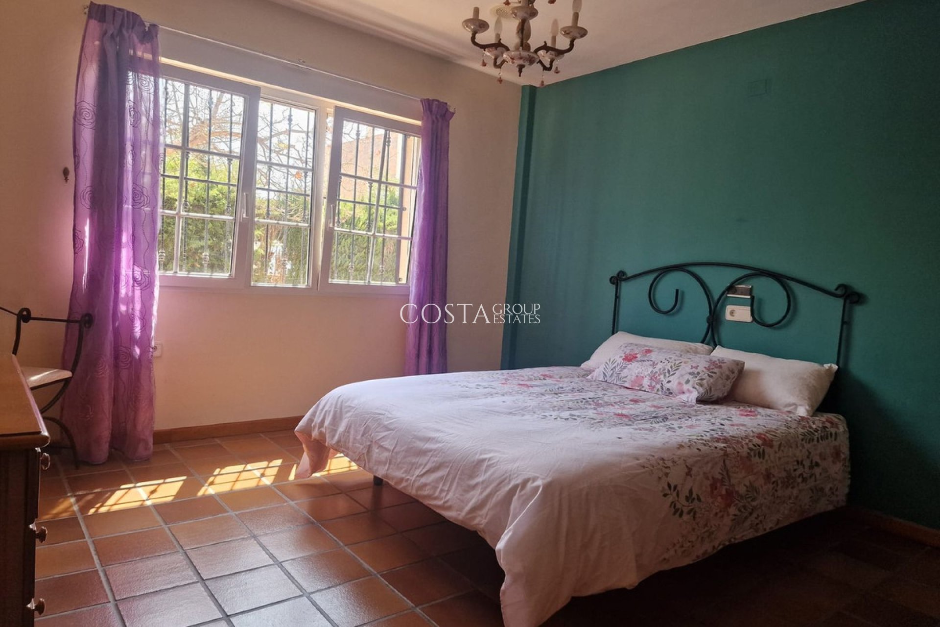 Resale - Villa -
Orihuela Costa - Mil Palmeras