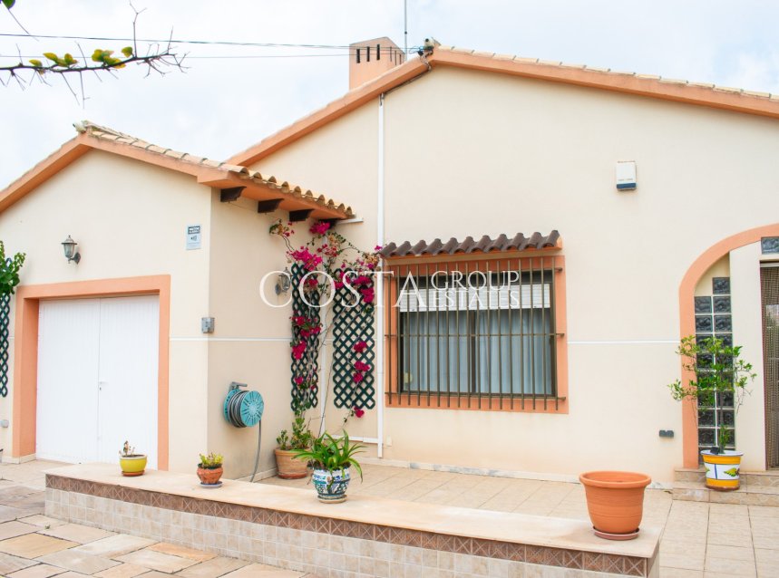 Resale - Villa -
Orihuela Costa - MUY CERCA DE LA PLAYA