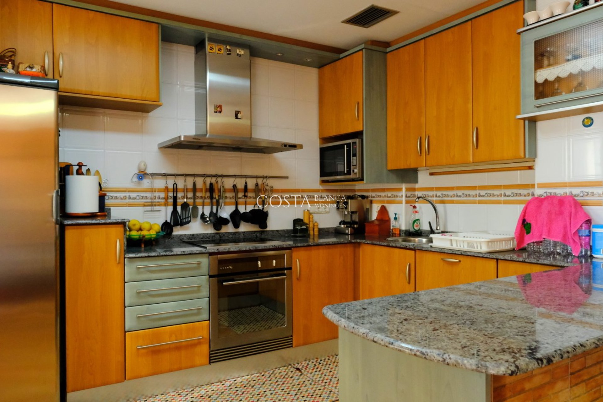 Resale - Villa -
Orihuela Costa - Orihuela