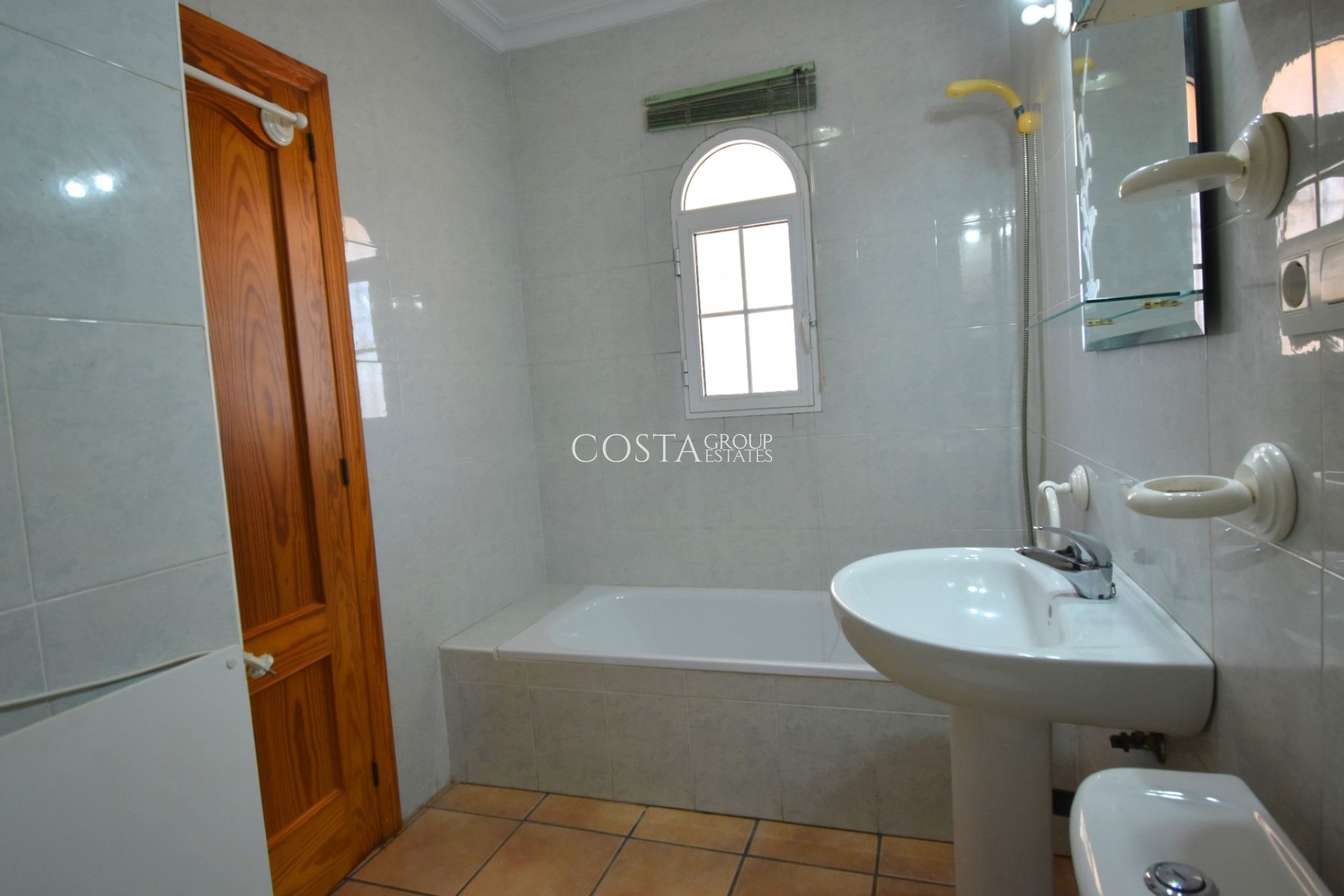 Resale - Villa -
Orihuela Costa - Playa Flamenca