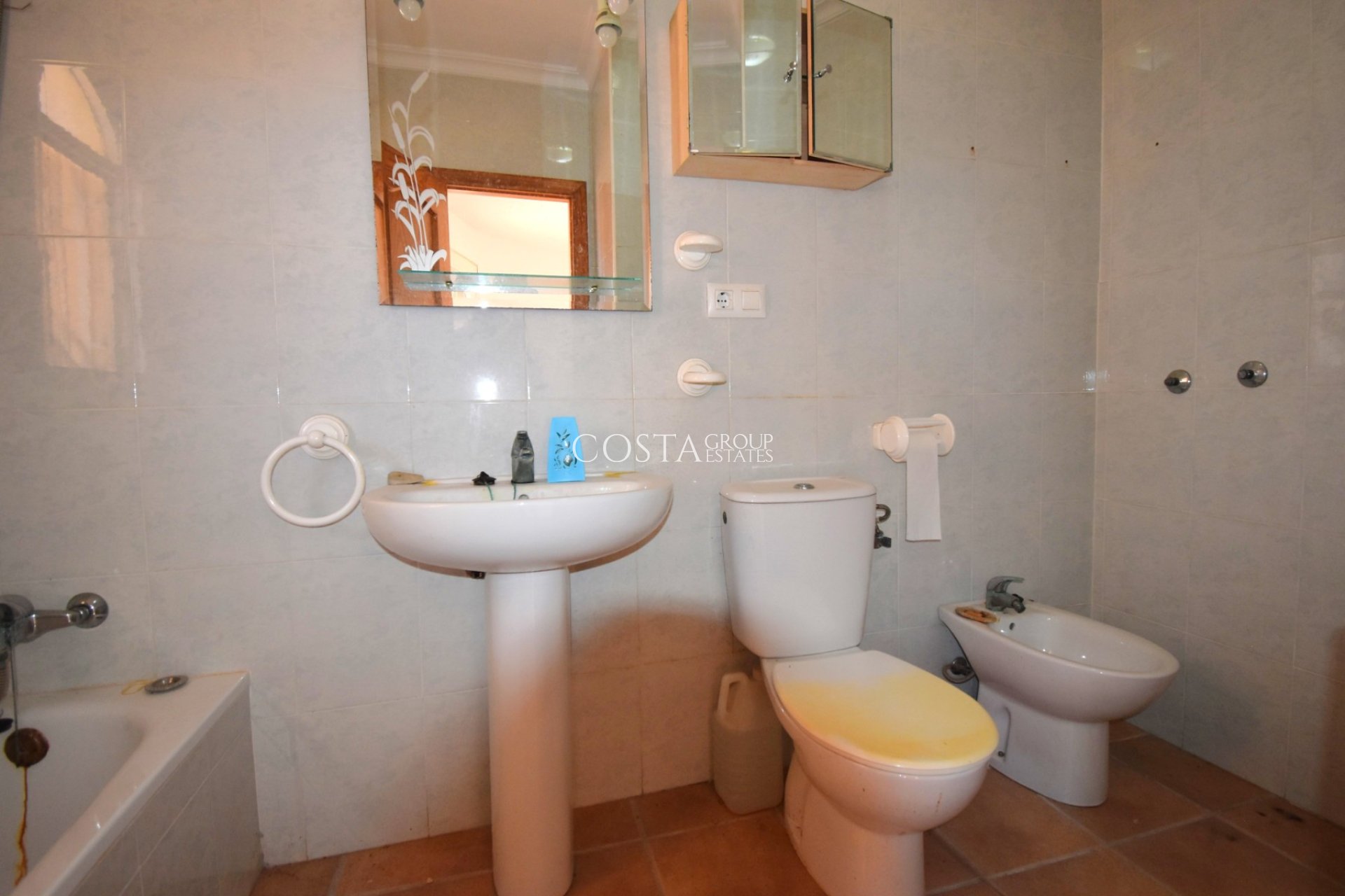 Resale - Villa -
Orihuela Costa - Playa Flamenca