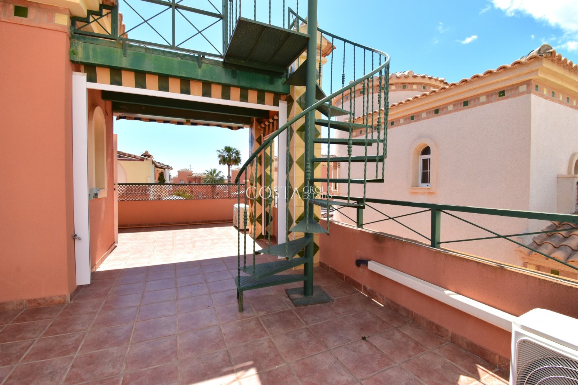 Resale - Villa -
Orihuela Costa - Playa Flamenca