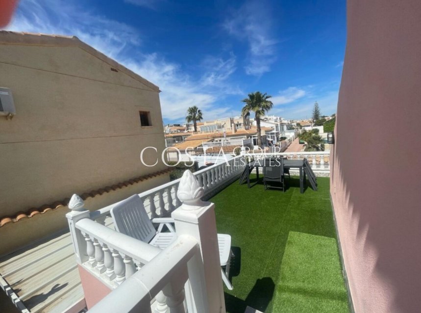 Resale - Villa -
Orihuela Costa - Playa Flamenca