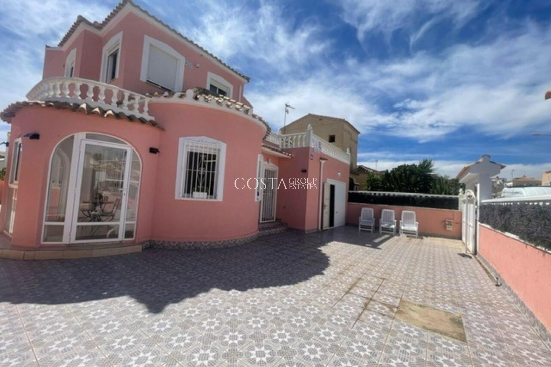 Resale - Villa -
Orihuela Costa - Playa Flamenca