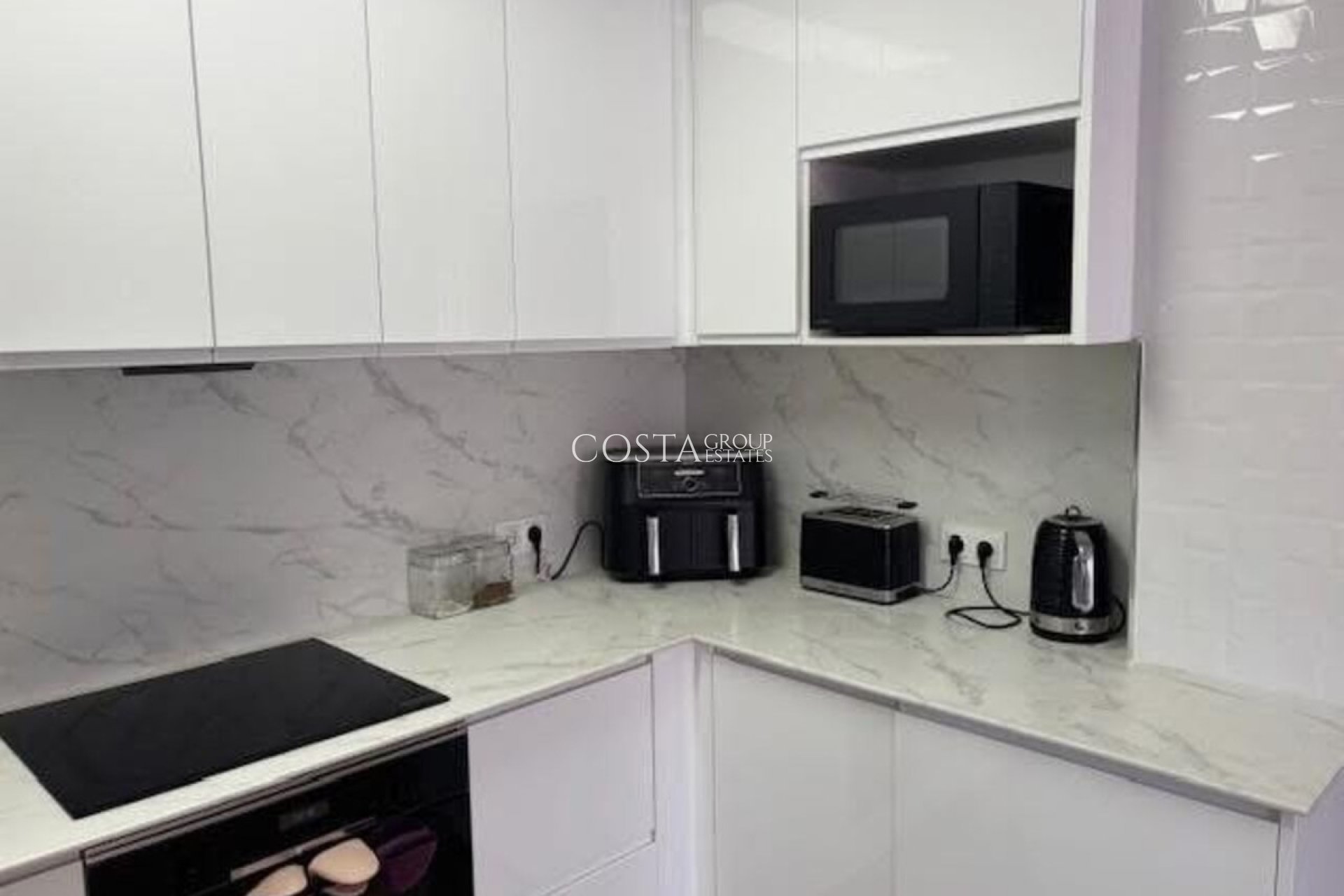 Resale - Villa -
Orihuela Costa - Playa Flamenca