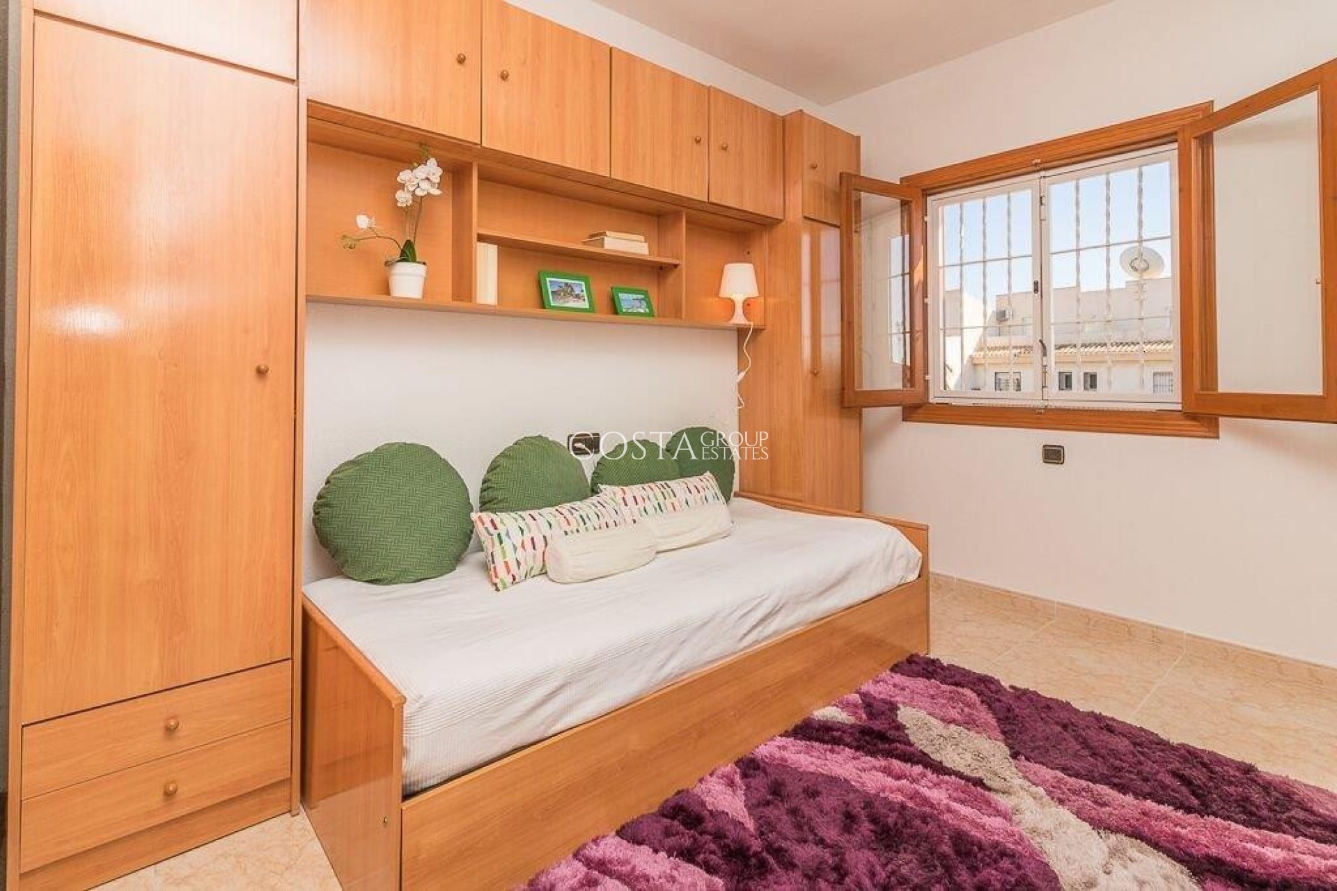 Resale - Villa -
Orihuela Costa - Playa Flamenca