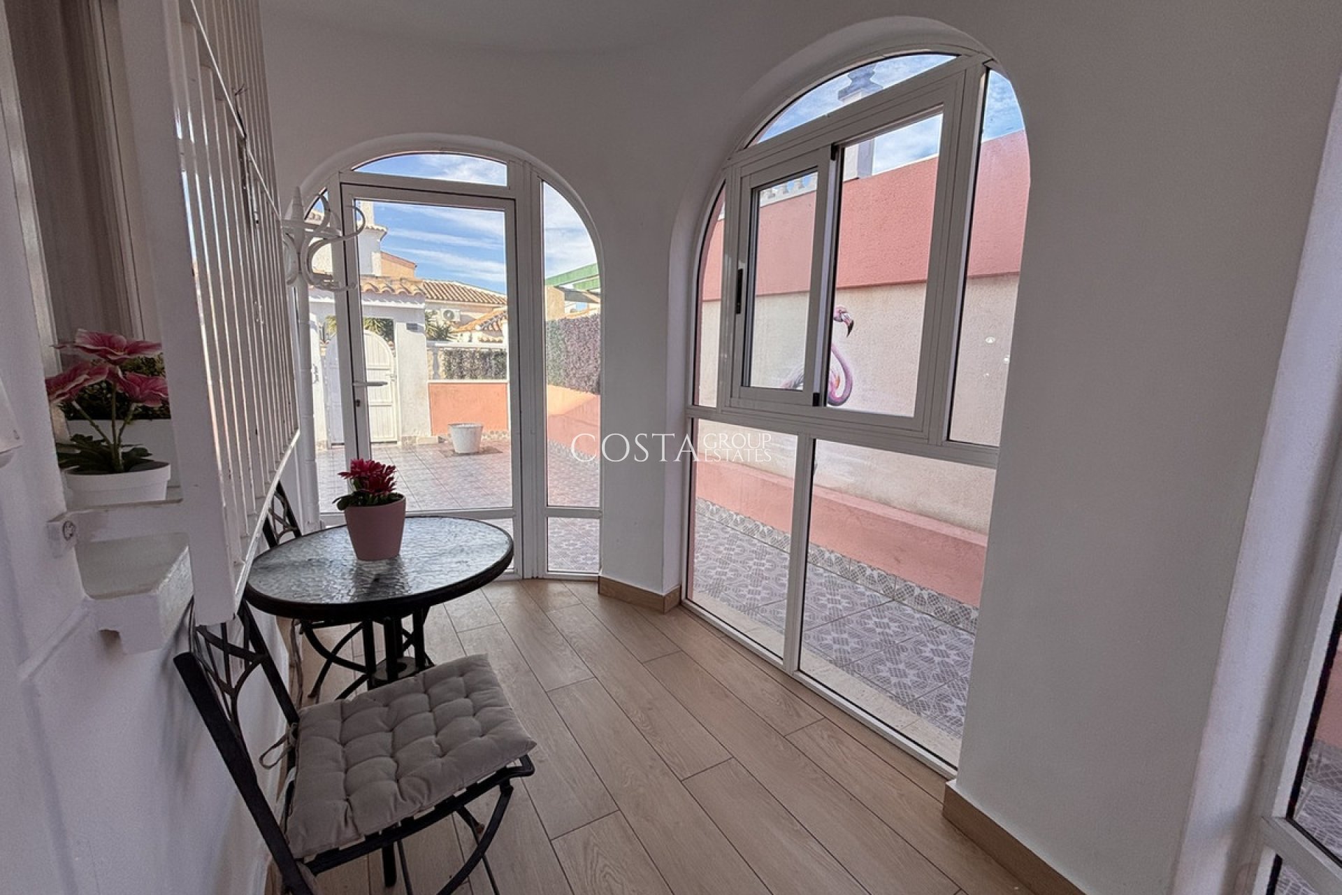 Resale - Villa -
Orihuela Costa - Playa Flamenca