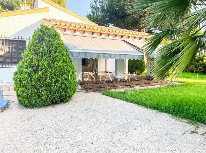 Resale - Villa -
Orihuela Costa - Punta Prima