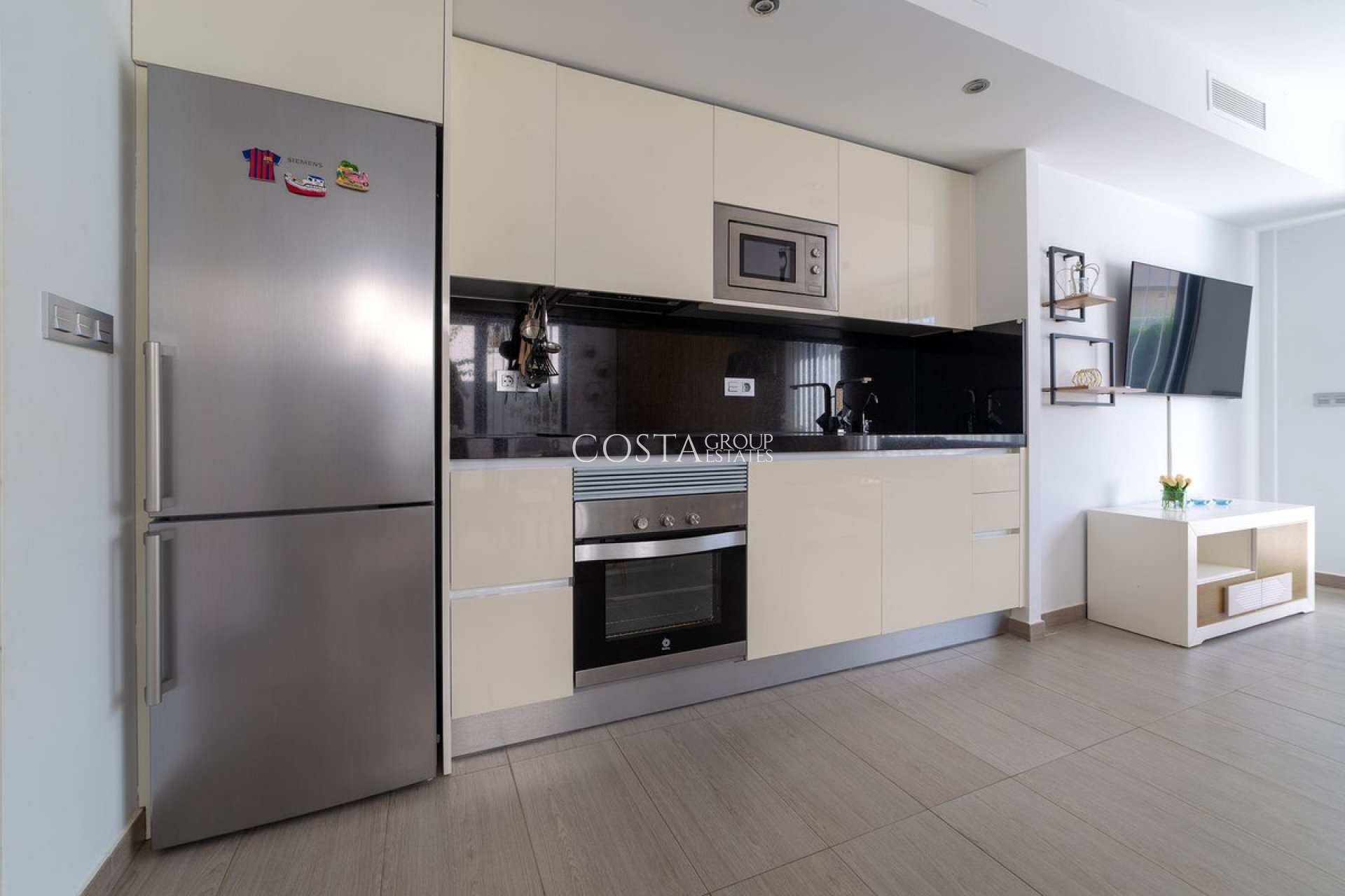 Resale - Villa -
Orihuela Costa - Punta Prima