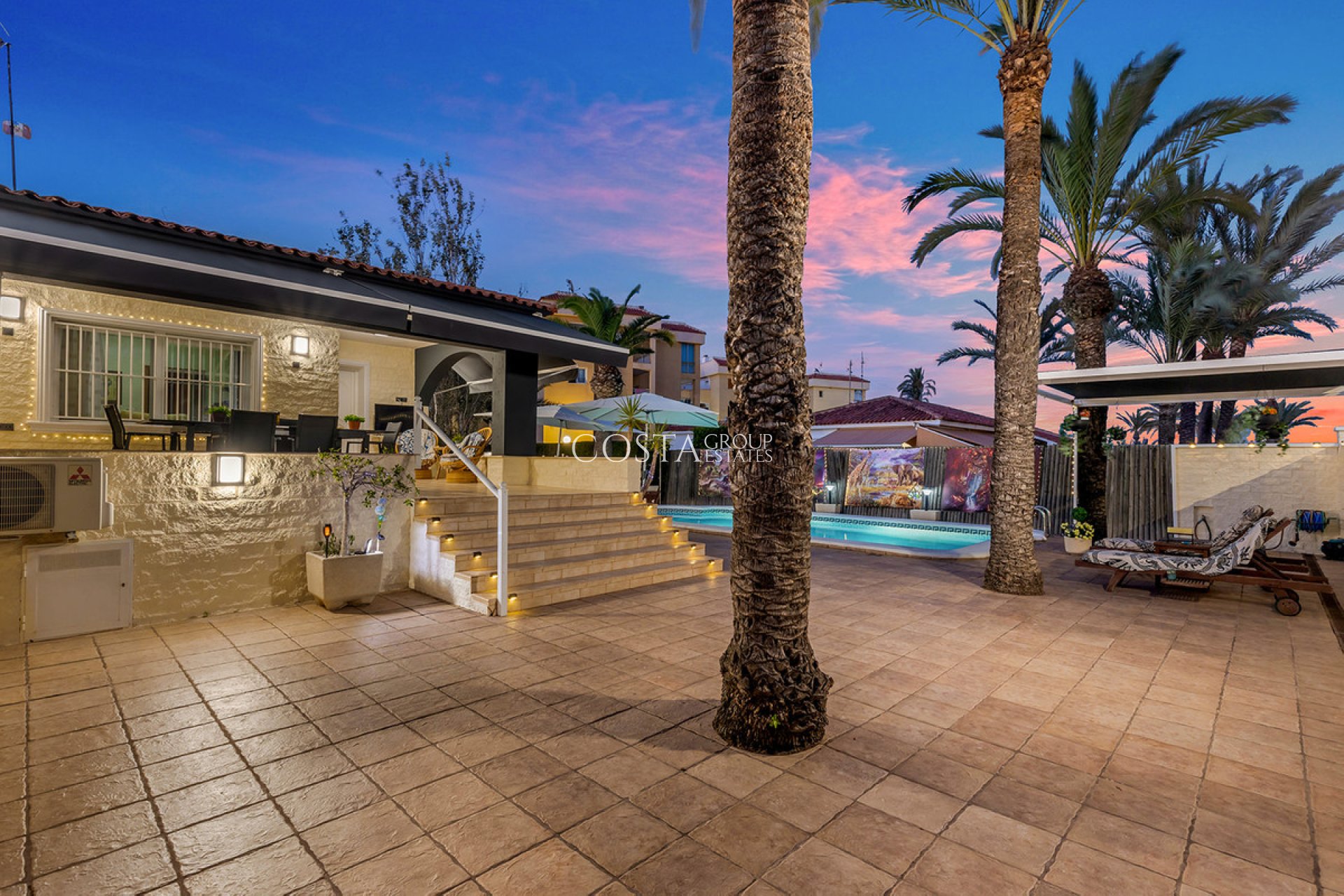 Resale - Villa -
Orihuela Costa - Rocio del Mar