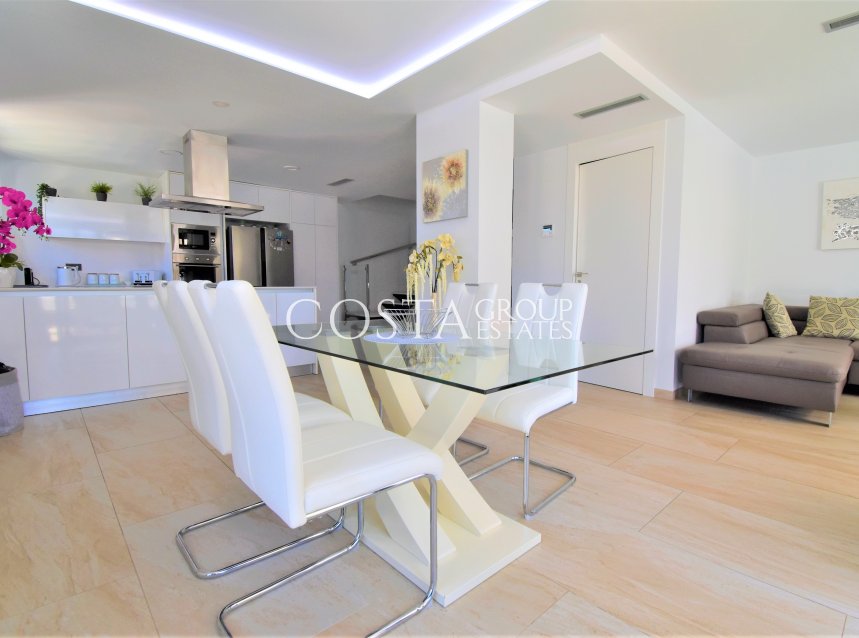 Resale - Villa -
Orihuela Costa - Villamartín
