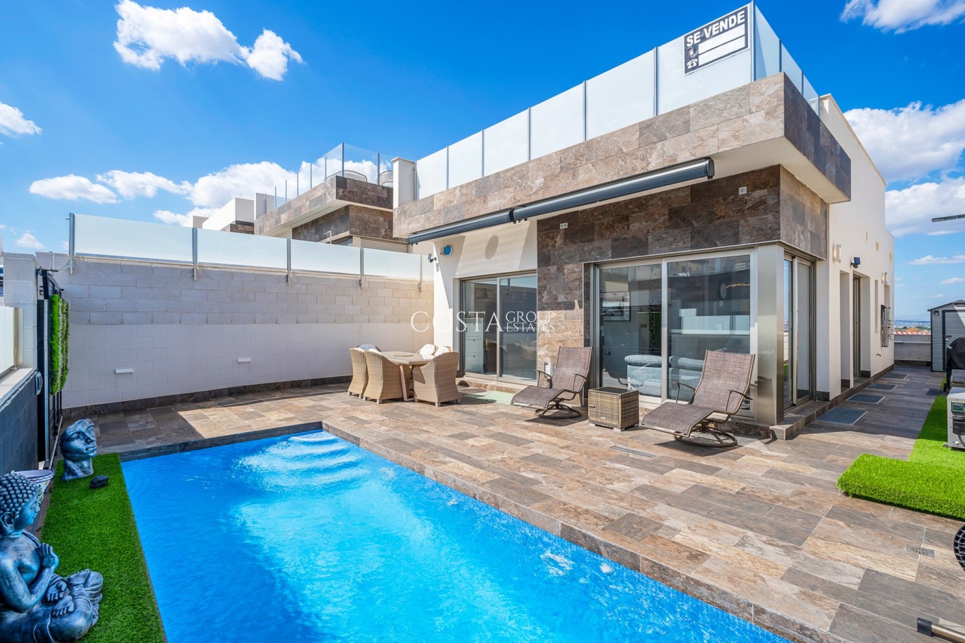 Resale - Villa -
Orihuela Costa - Villamartín