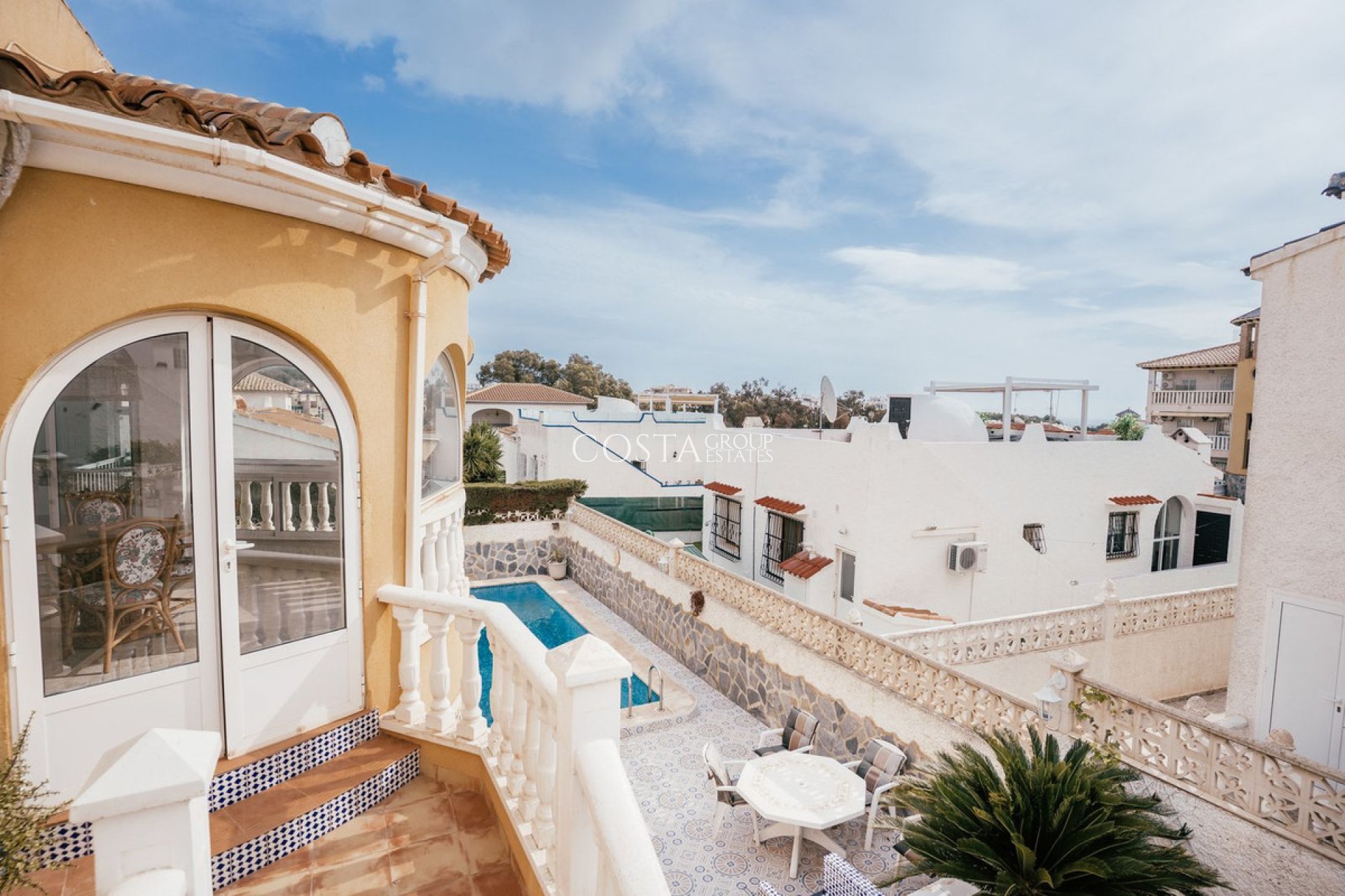 Resale - Villa -
Orihuela Costa - Villamartin