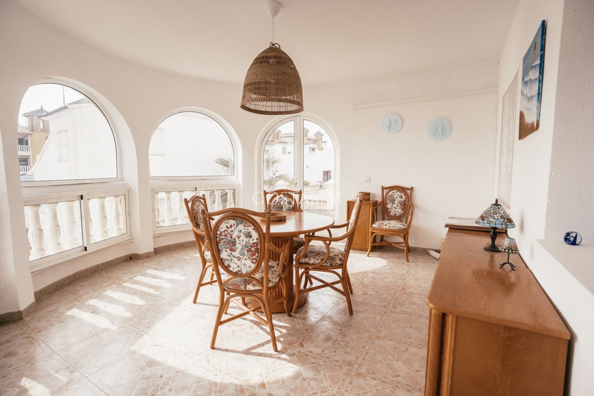 Resale - Villa -
Orihuela Costa - Villamartin