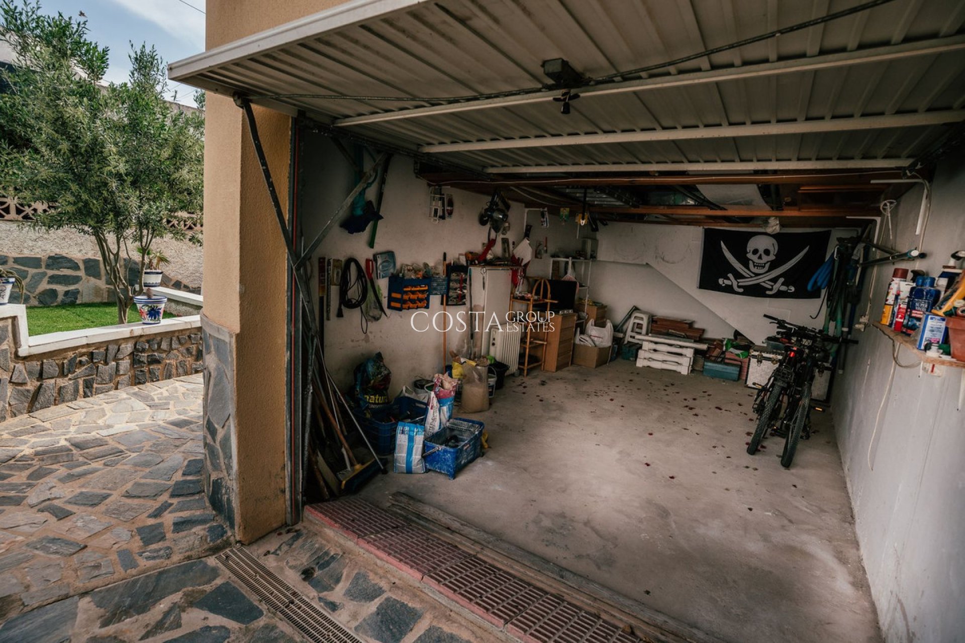 Resale - Villa -
Orihuela Costa - Villamartin