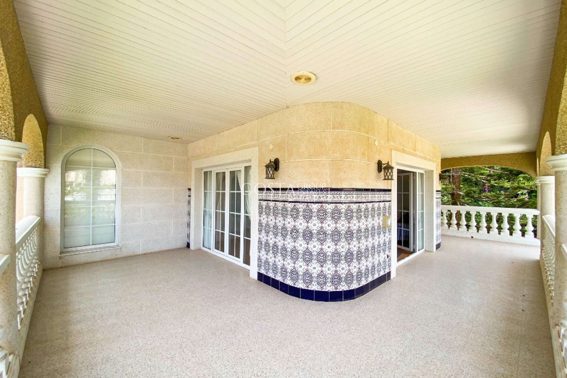 Resale - Villa -
Orihuela Costa - Villamartin