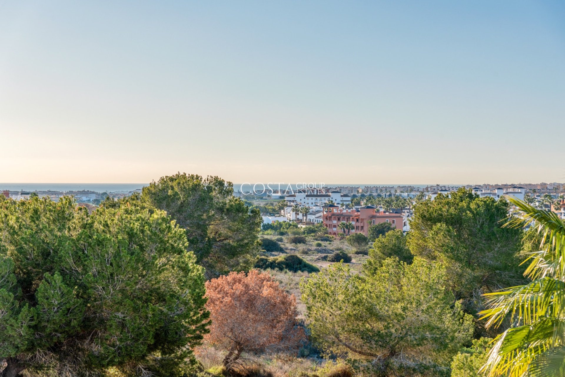 Resale - Villa -
Orihuela Costa - Villamartin