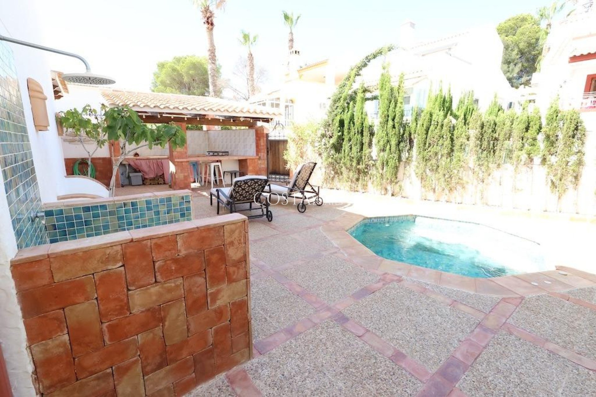 Resale - Villa -
Orihuela Costa - Villamartin