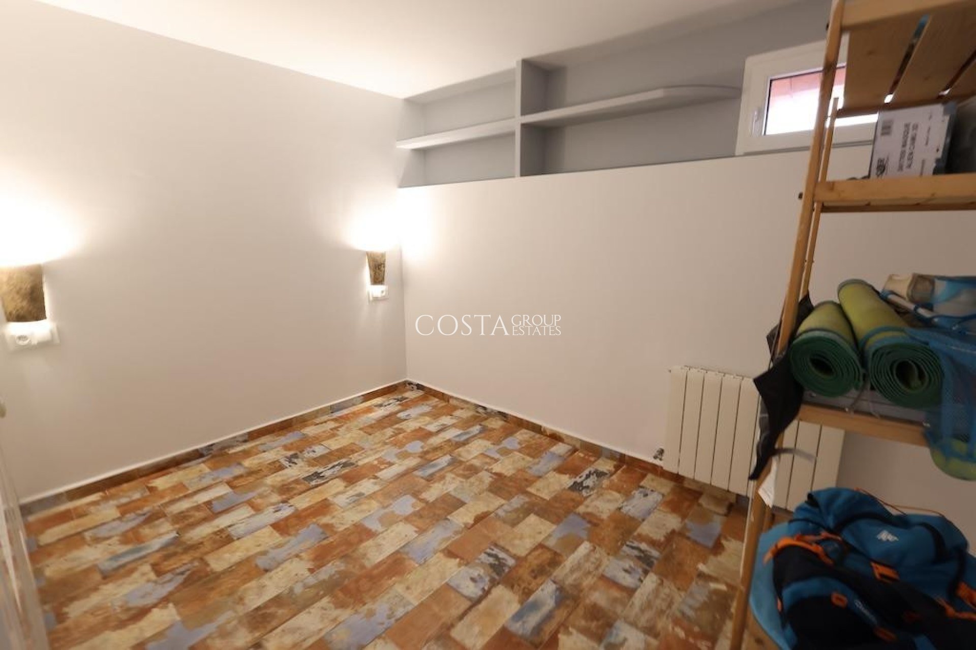 Resale - Villa -
Orihuela Costa - Villamartin