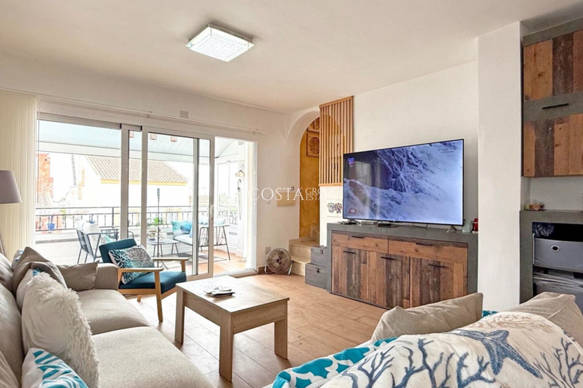 Resale - Villa -
Orihuela Costa - Villamartin