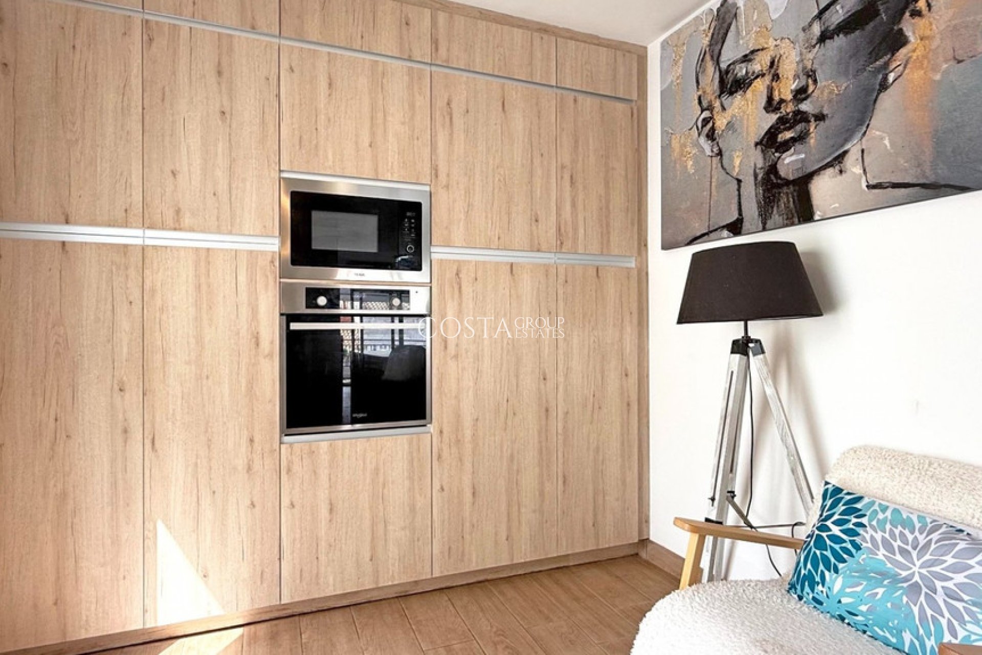 Resale - Villa -
Orihuela Costa - Villamartin