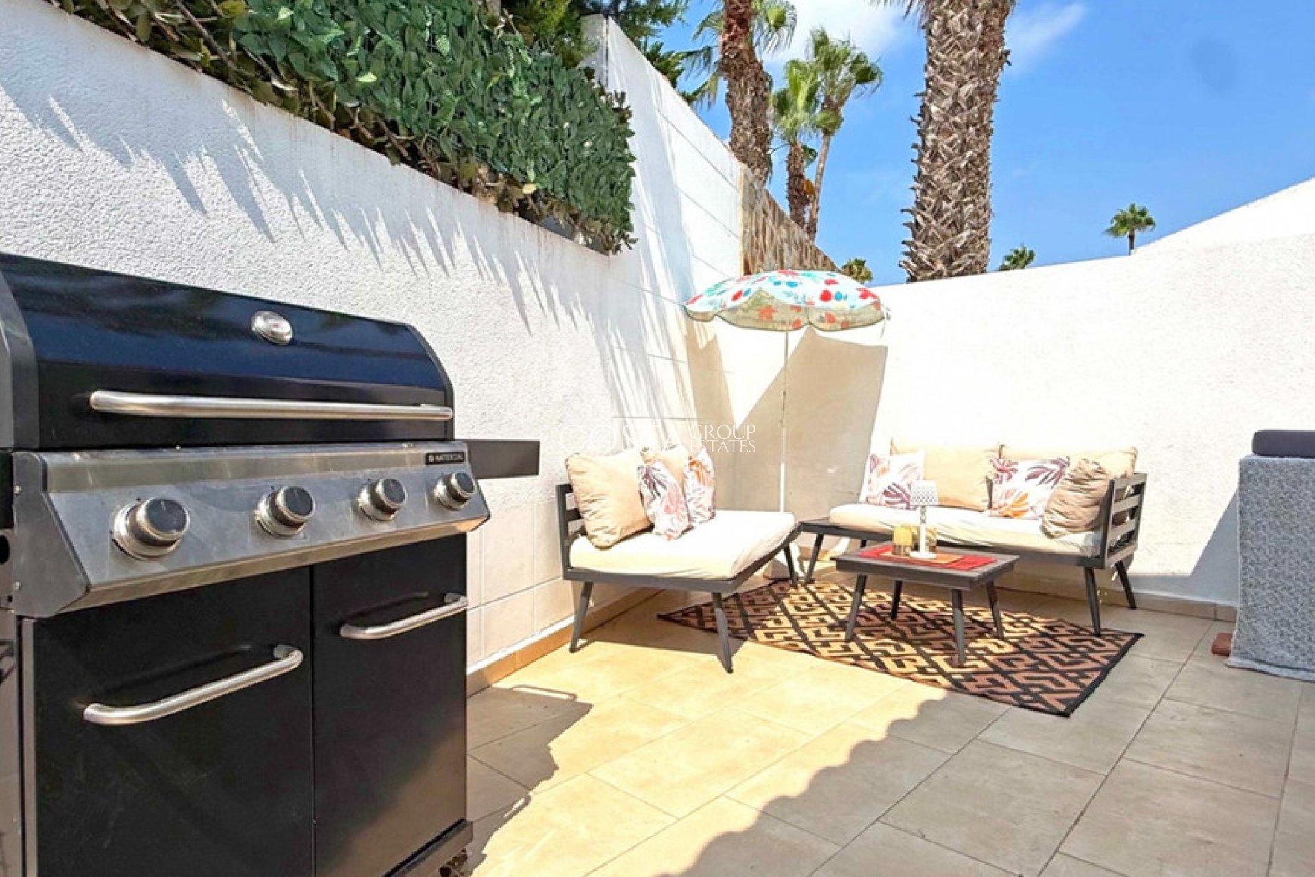 Resale - Villa -
Orihuela Costa - Villamartin