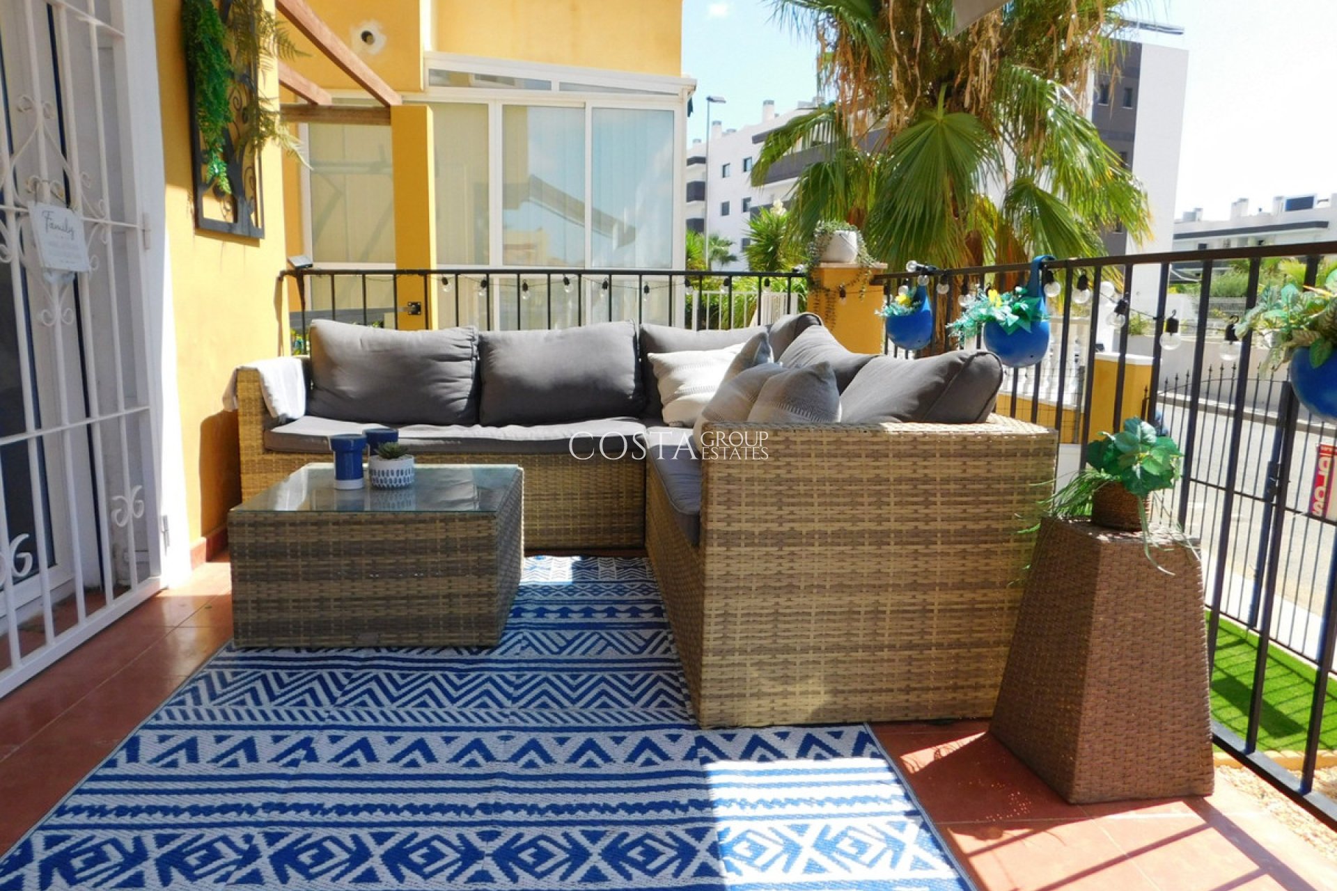 Resale - Villa -
Orihuela Costa - Villamartin