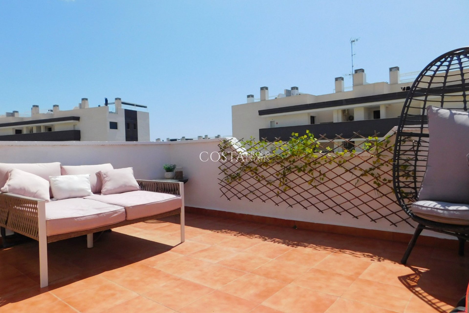 Resale - Villa -
Orihuela Costa - Villamartin