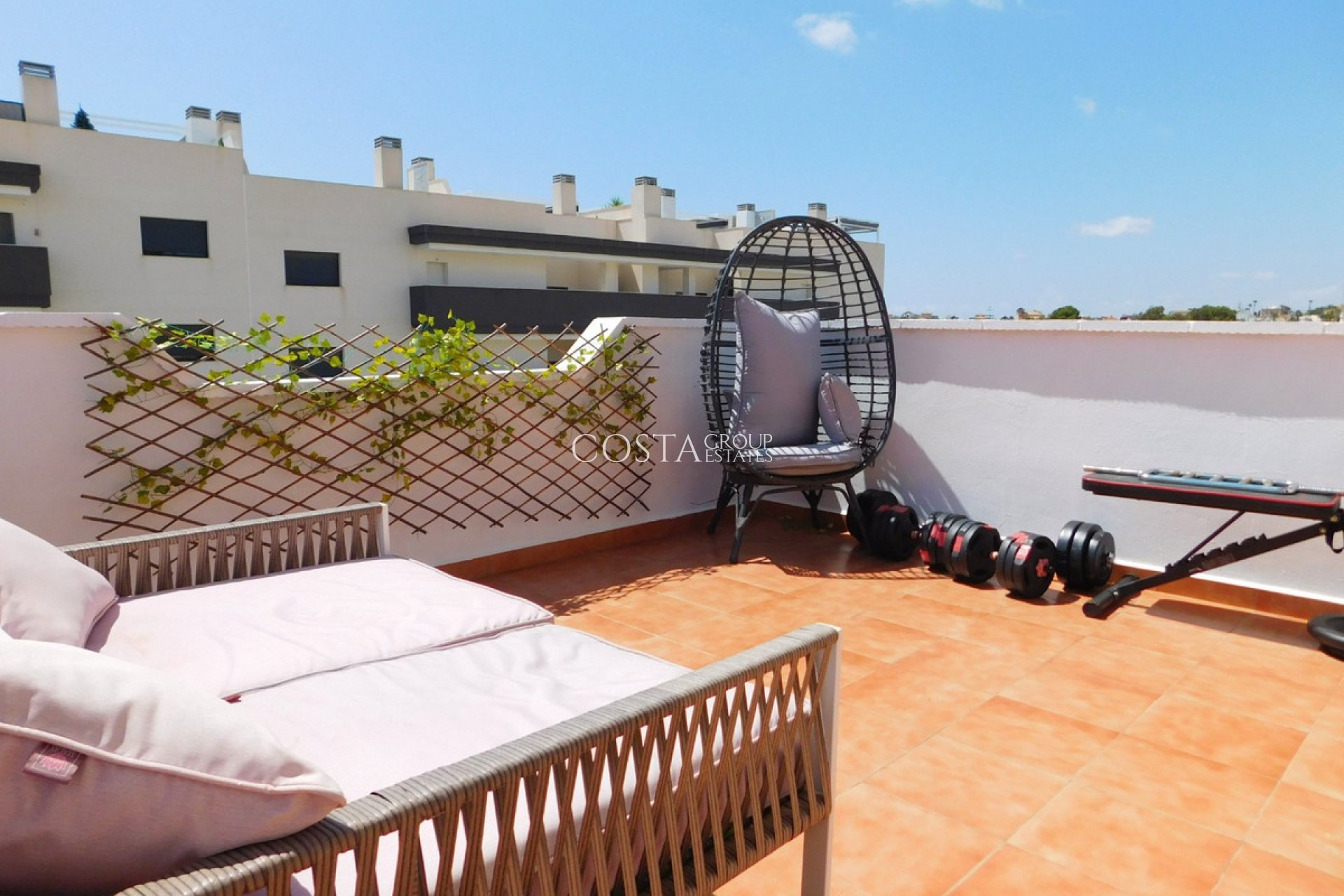 Resale - Villa -
Orihuela Costa - Villamartin