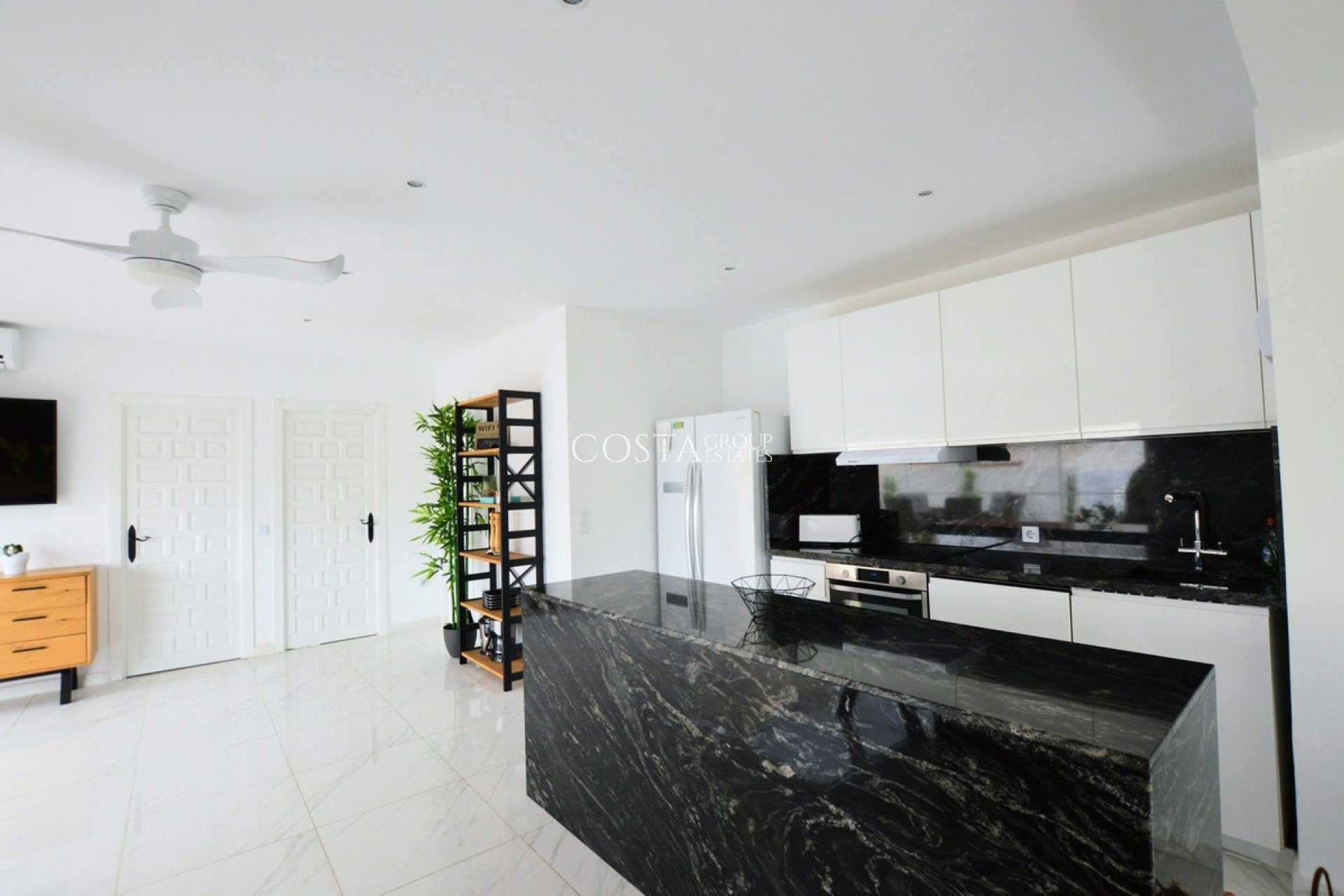 Resale - Villa -
Orihuela Costa - Villamartin