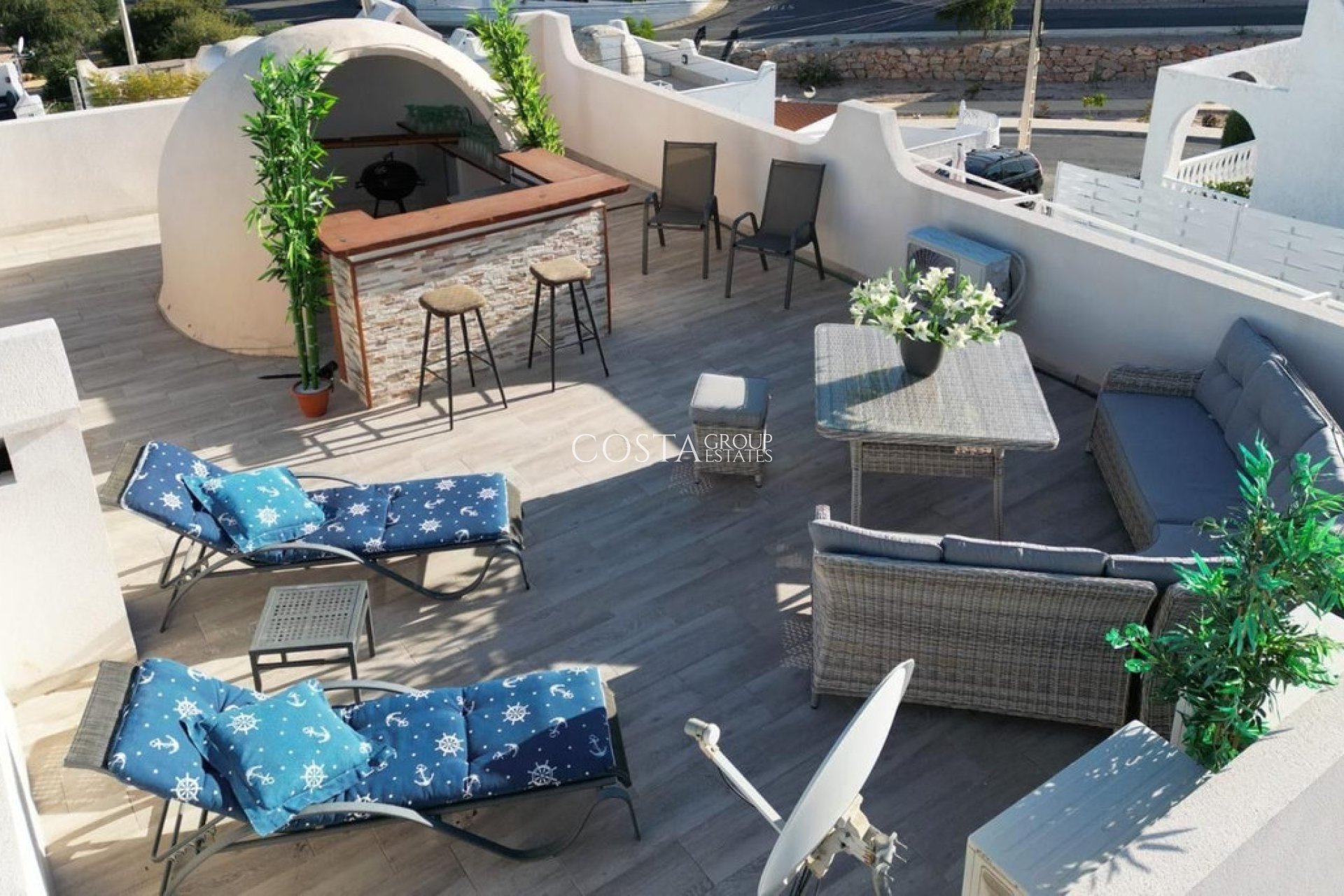 Resale - Villa -
Orihuela Costa - Villamartin