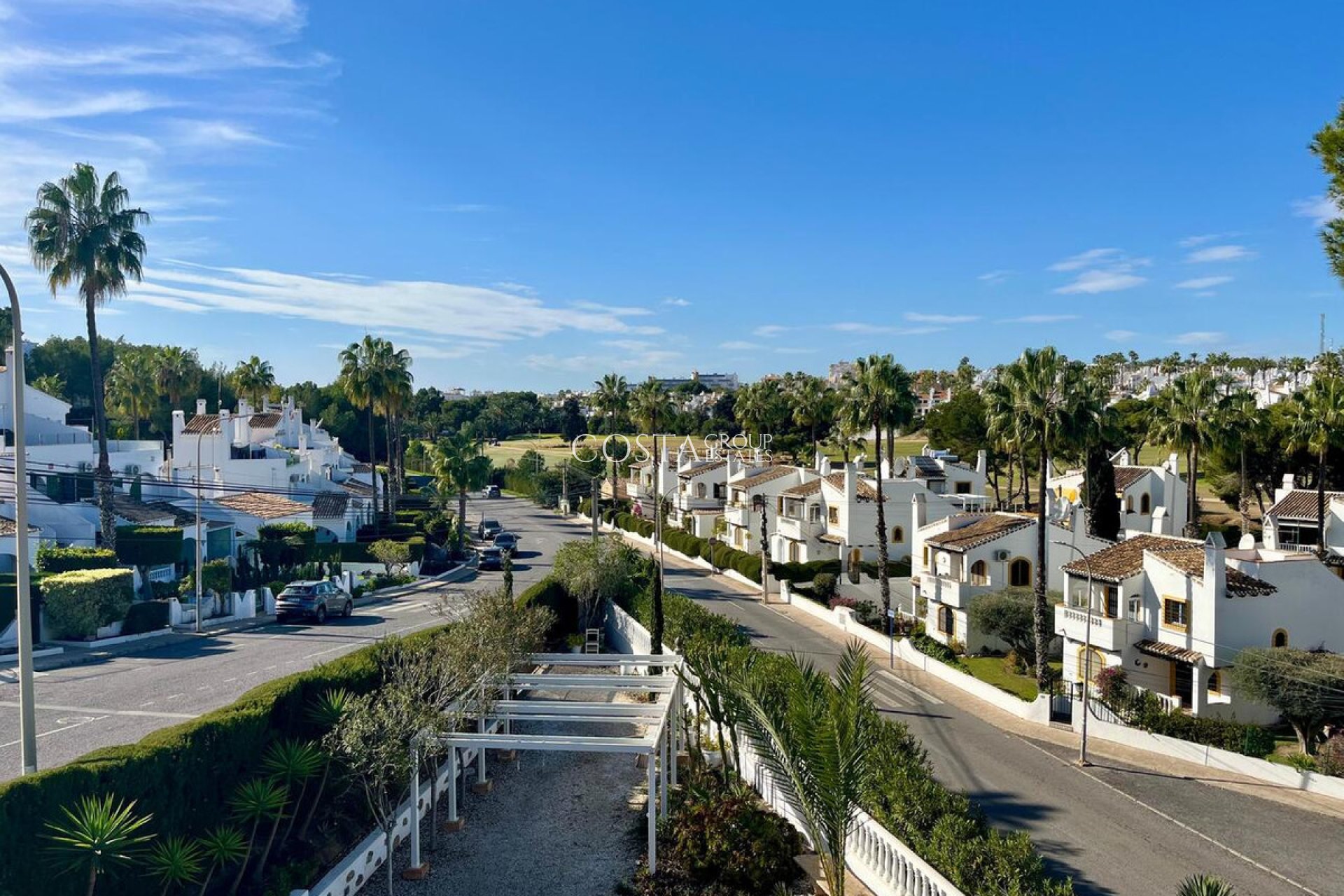 Resale - Villa -
Orihuela Costa - Villamartin