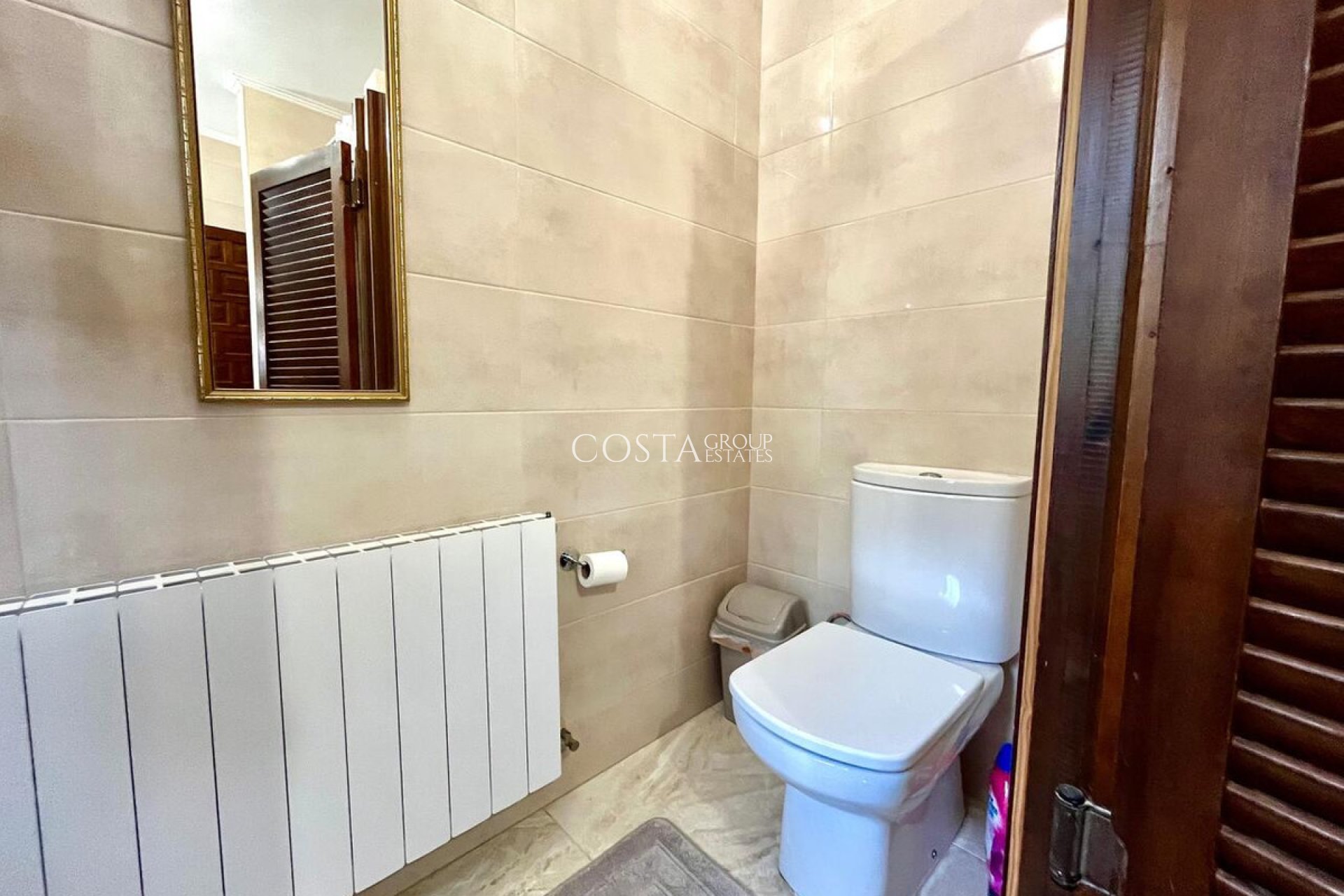 Resale - Villa -
Orihuela Costa - Villamartin