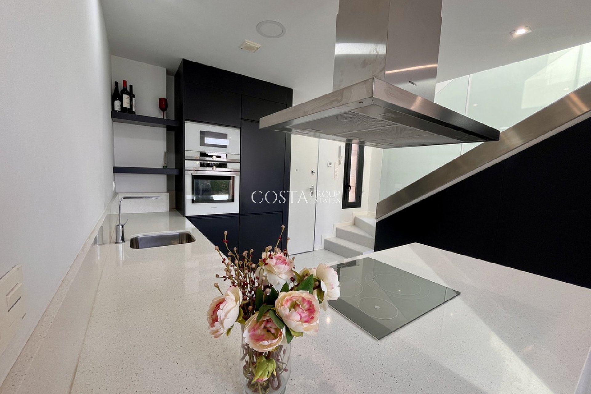 Resale - Villa -
Orihuela Costa - Villamartin