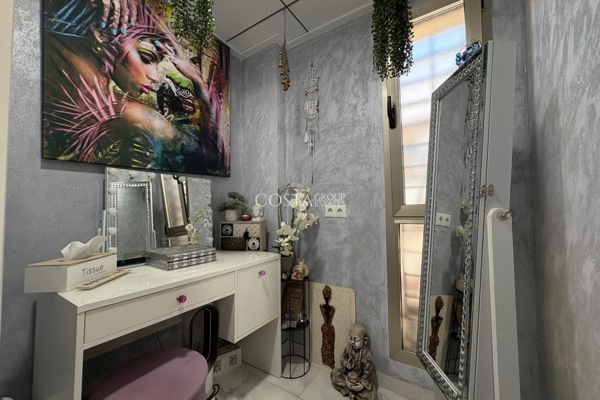 Resale - Villa -
Orihuela Costa - Villamartín