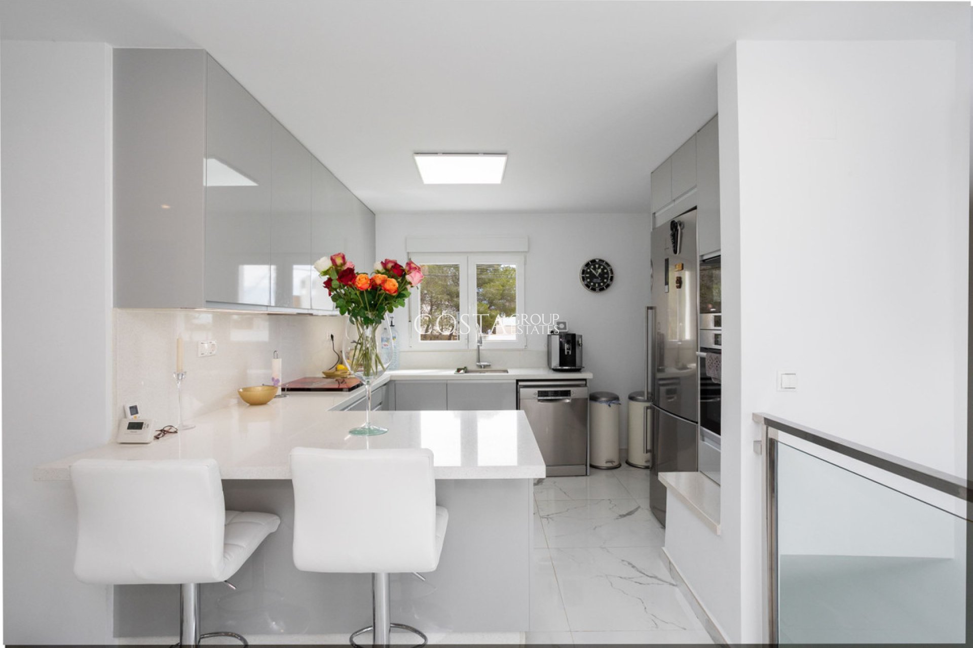 Resale - Villa -
Orihuela Costa - Villamartin