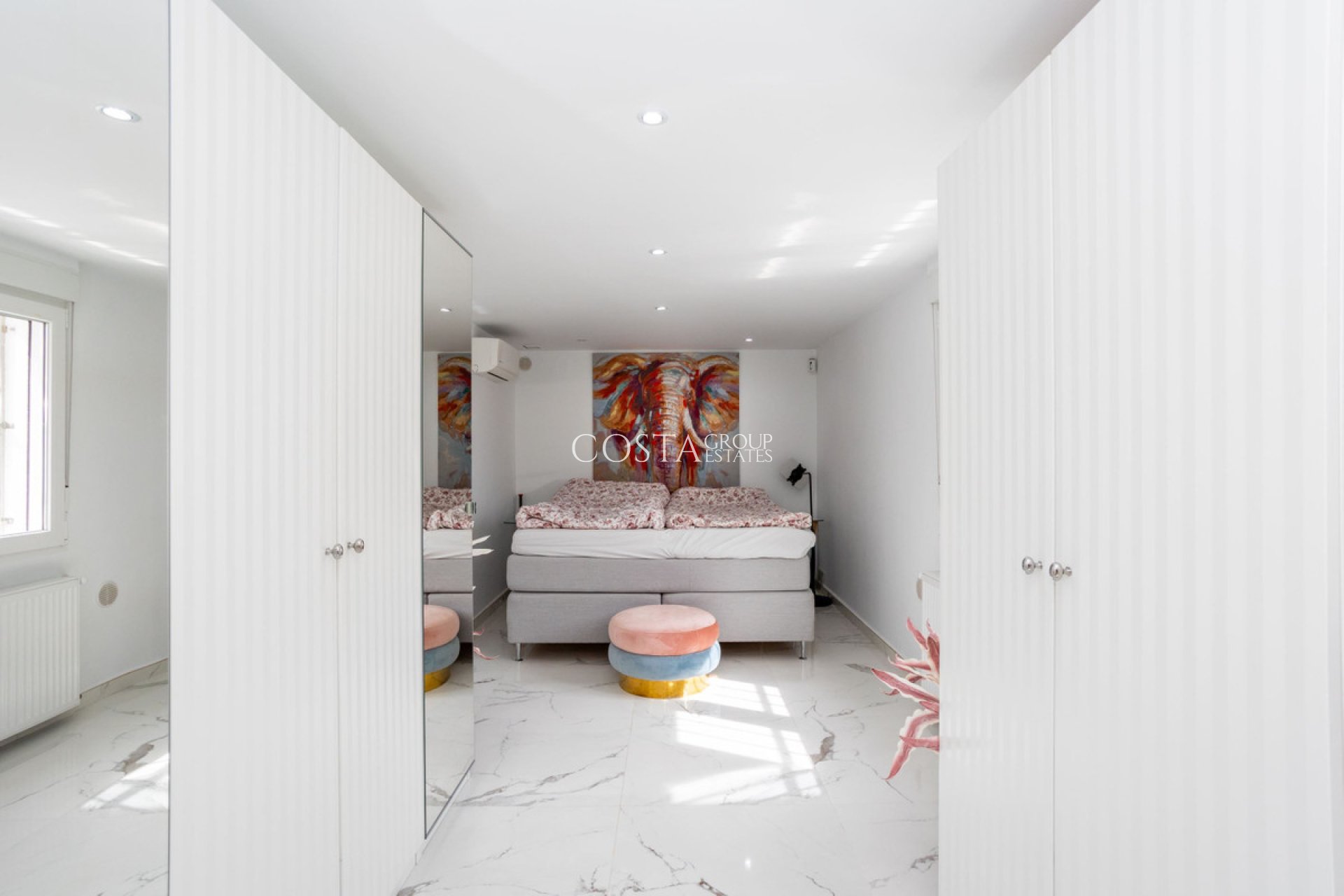 Resale - Villa -
Orihuela Costa - Villamartin