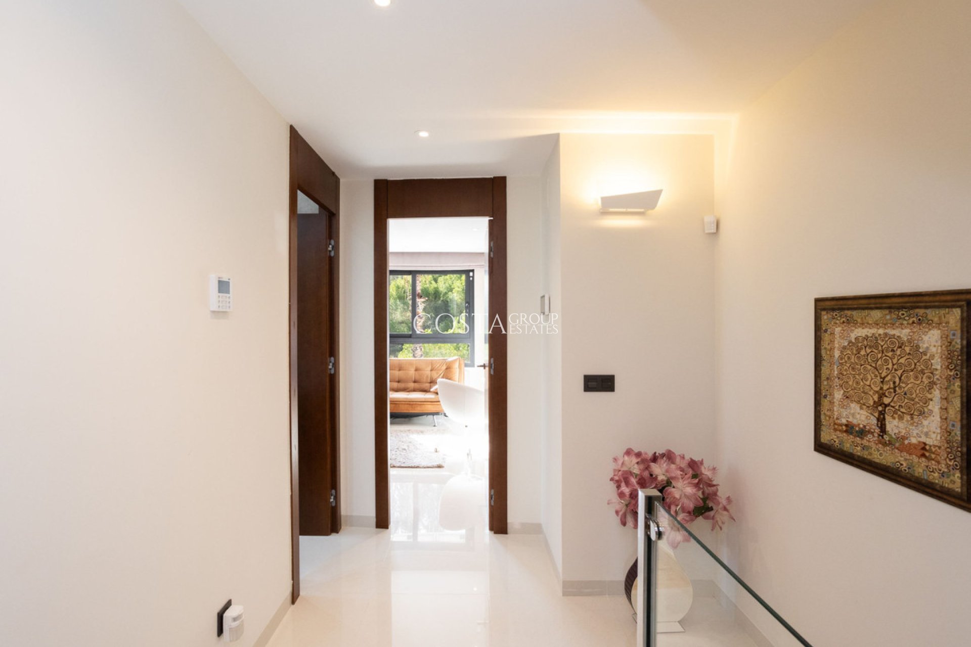 Resale - Villa -
Orihuela Costa - Villamartin