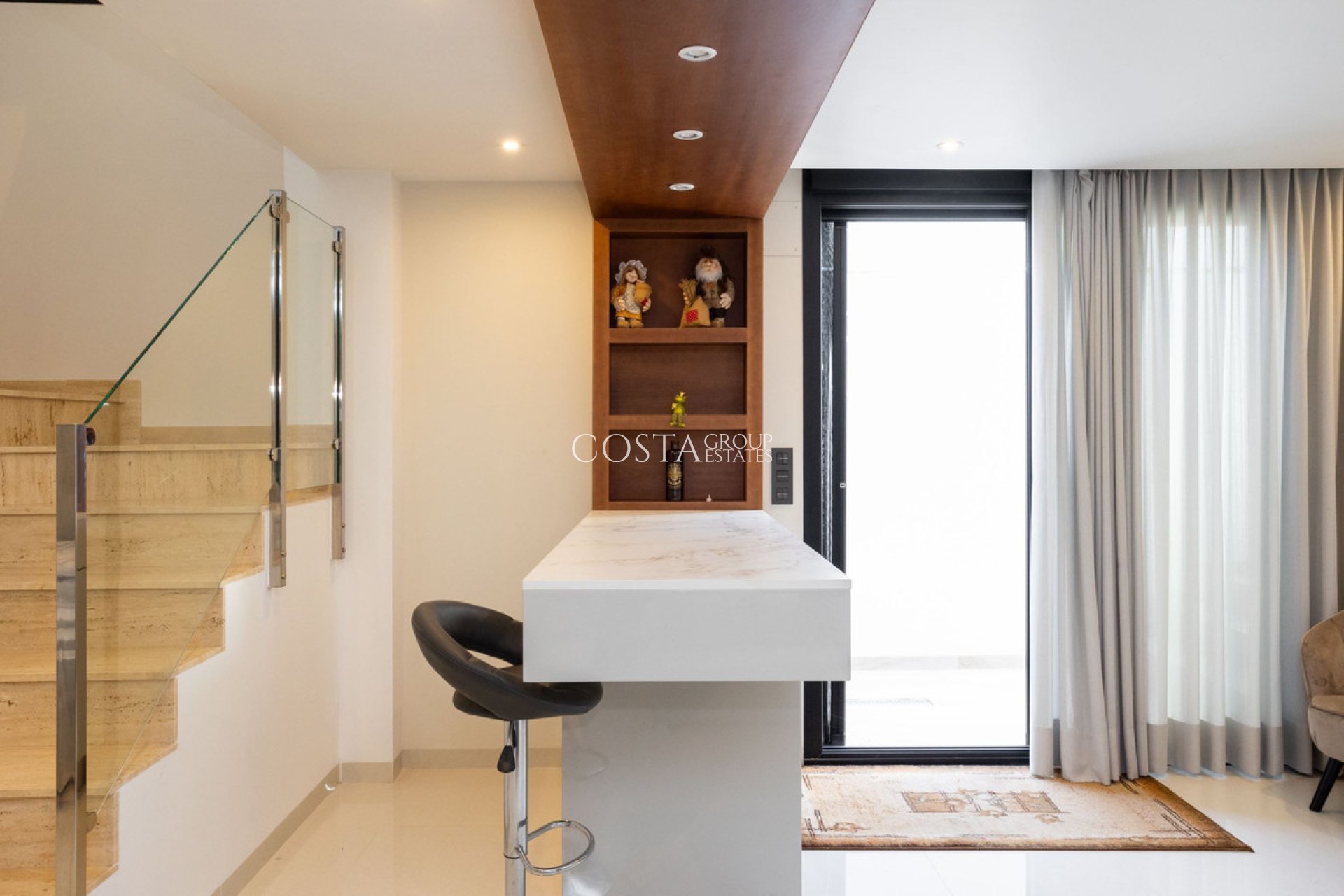 Resale - Villa -
Orihuela Costa - Villamartin