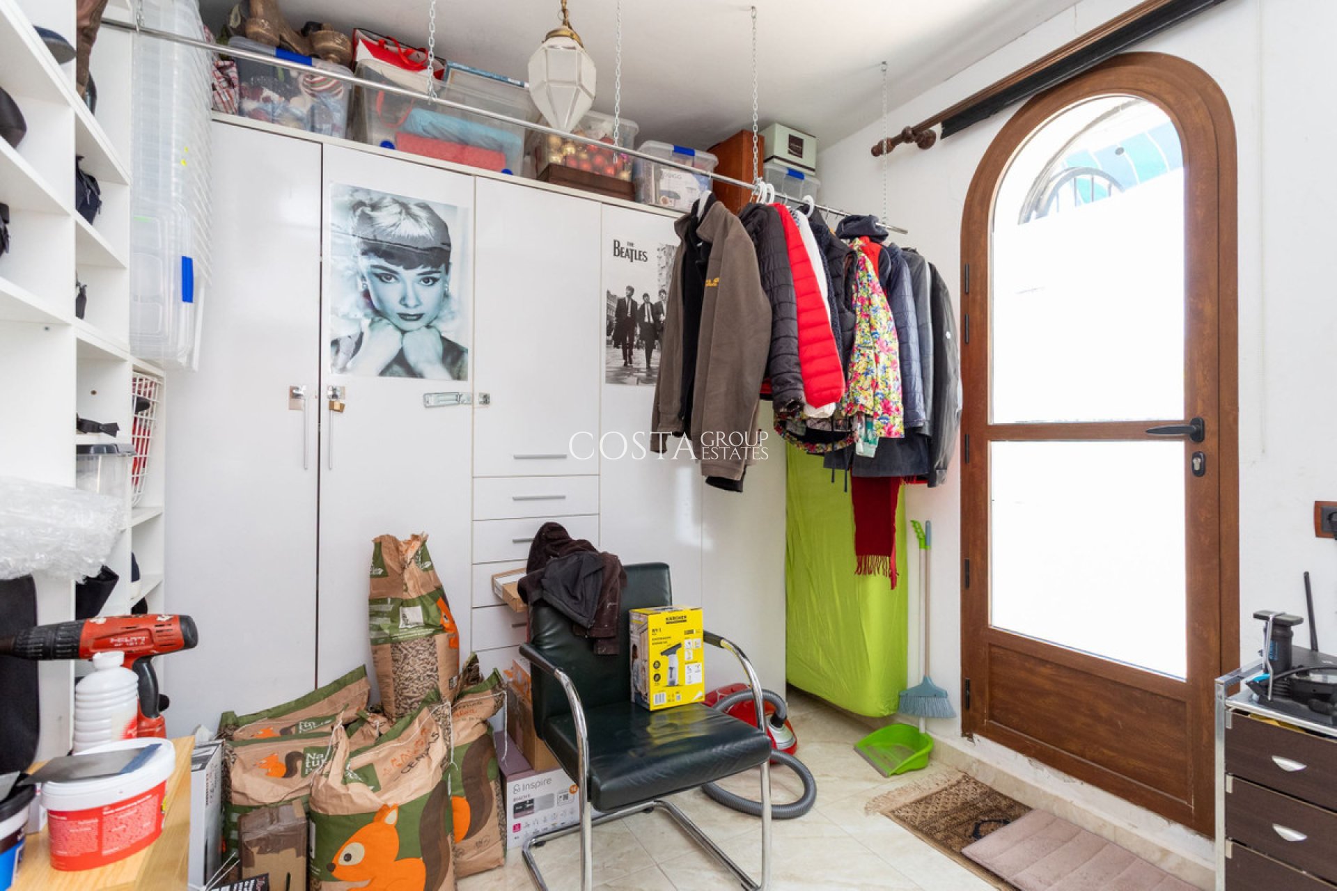 Resale - Villa -
Orihuela Costa - Villamartin