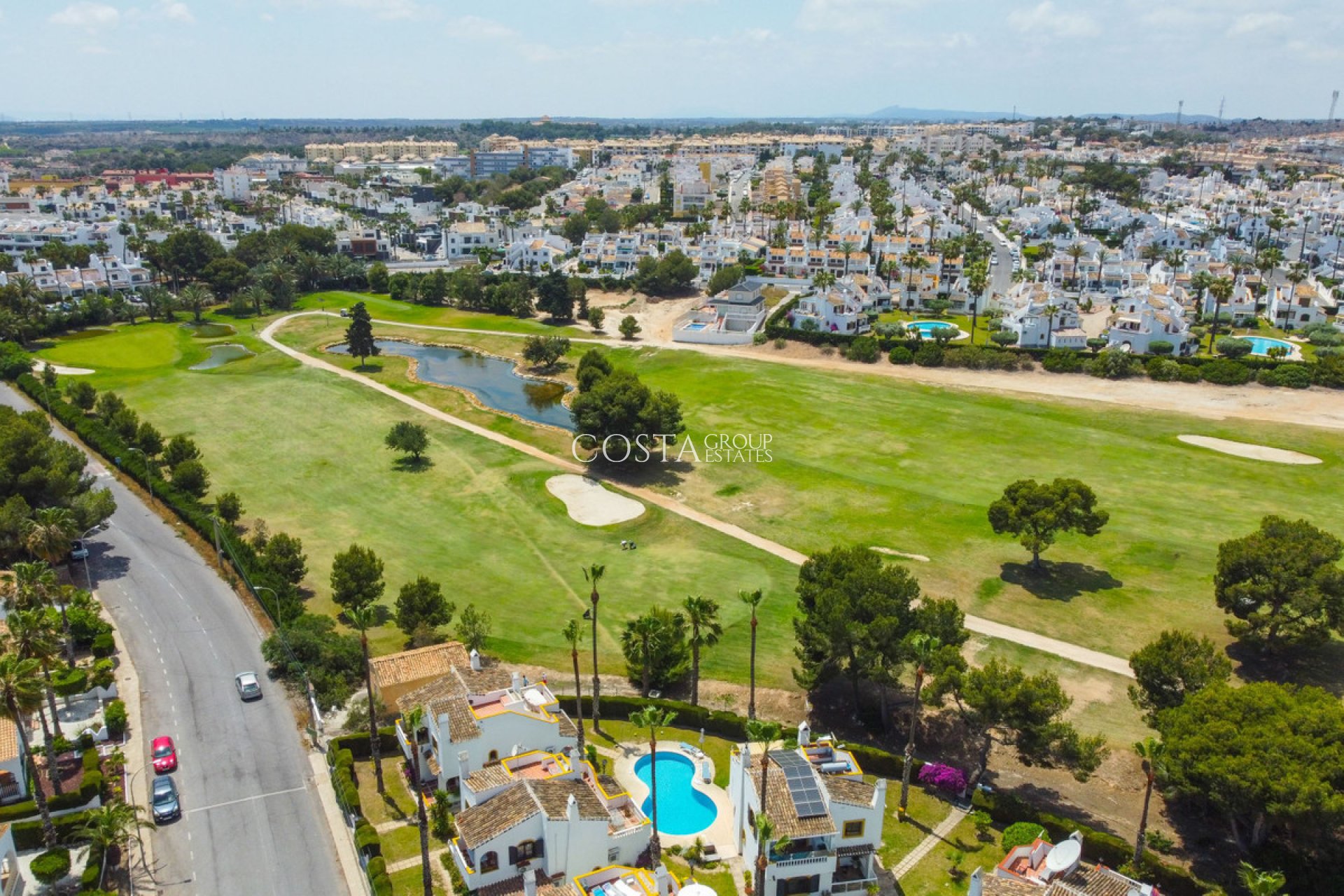 Resale - Villa -
Orihuela Costa - Villamartin