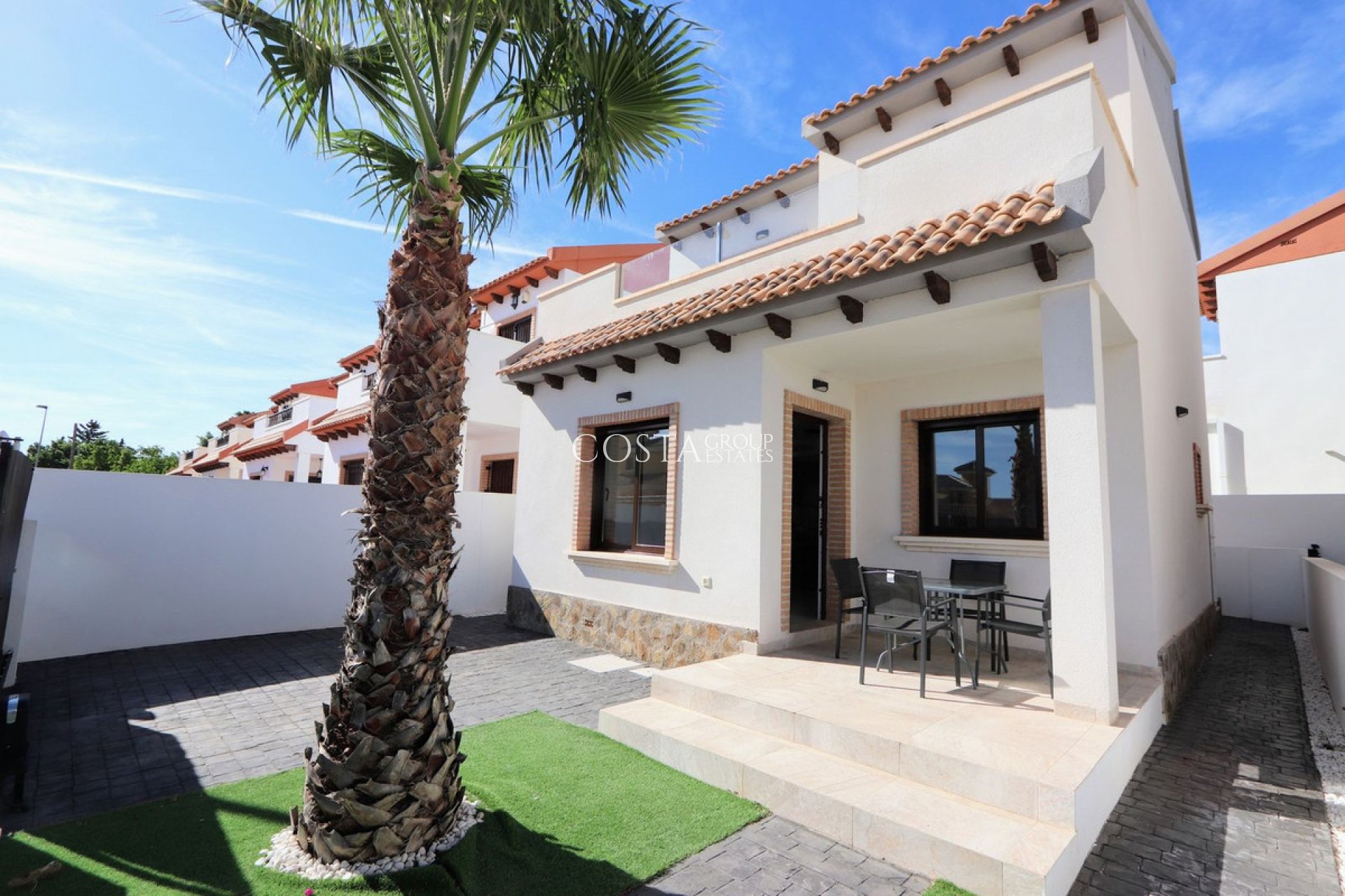 Resale - Villa -
Orihuela Costa - Villamartin