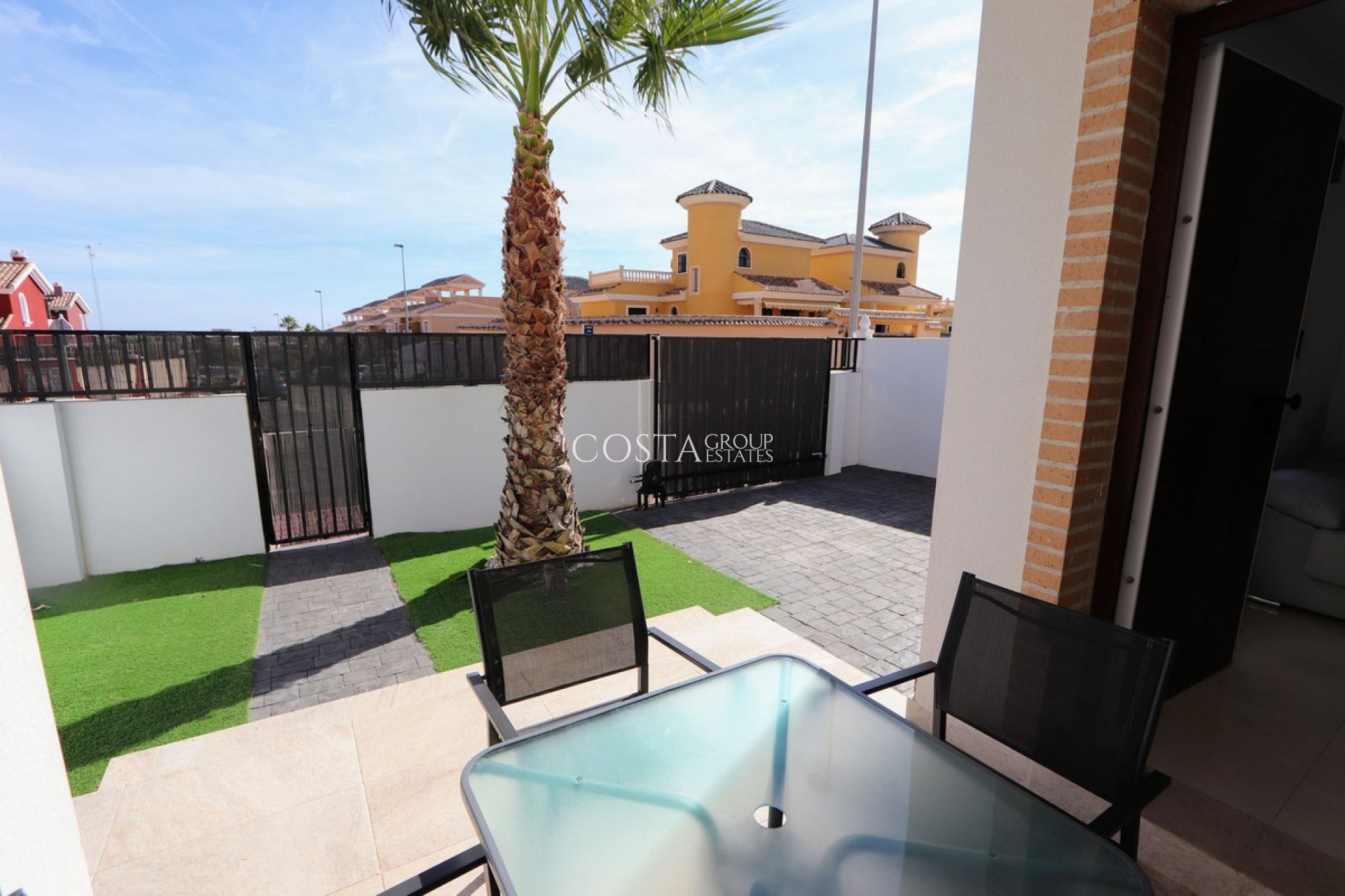 Resale - Villa -
Orihuela Costa - Villamartin