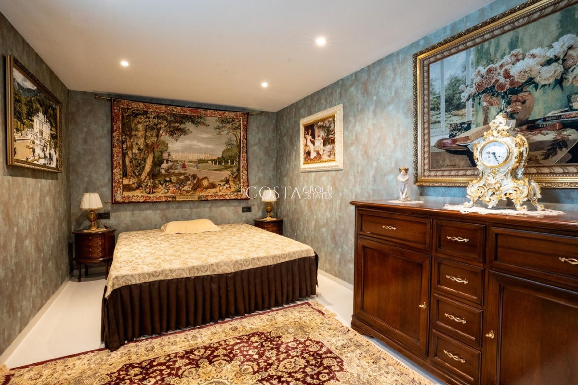 Resale - Villa -
Orihuela Costa - Villamartin