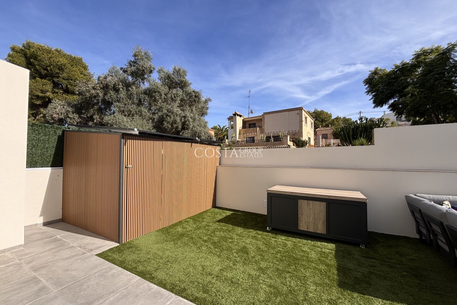 Resale - Villa -
Orihuela Costa - Villamartin