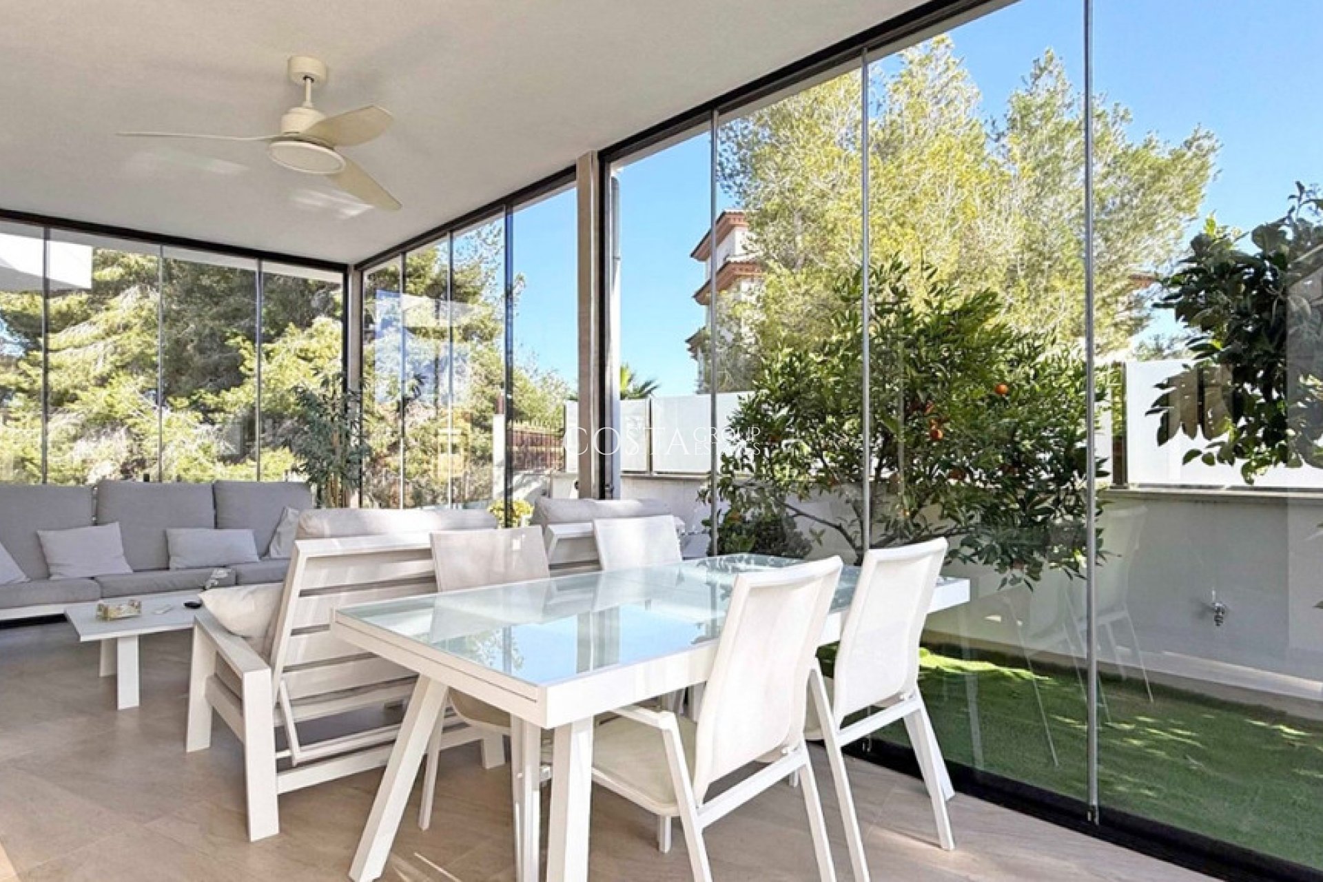 Resale - Villa -
Orihuela Costa - Villamartin